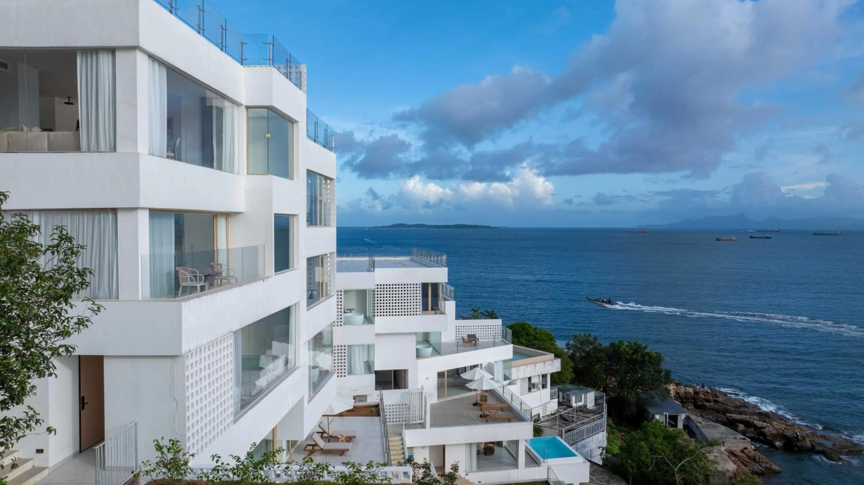 Shenzhen GuanHu Secret Wild Reef Seaview Hotel