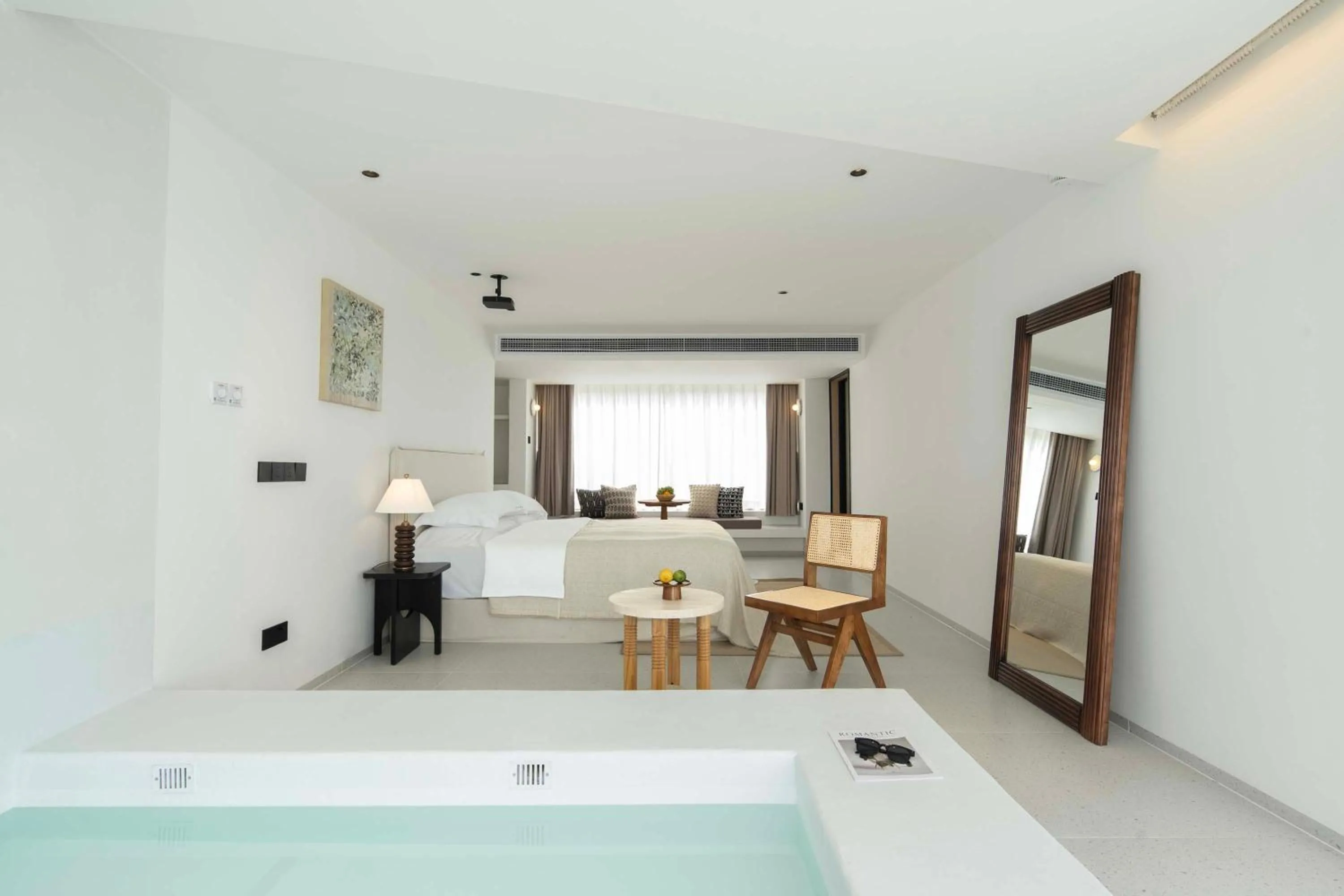 Seating area, Bed in Shenzhen GuanHu Secret Wild Reef Seaview Hotel