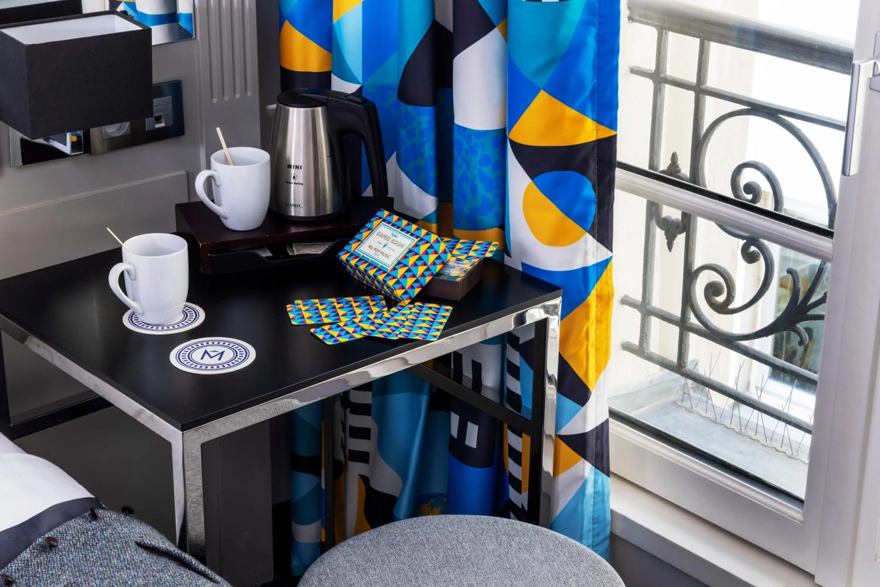 Coffee/tea facilities in Les Matins de Paris & Spa