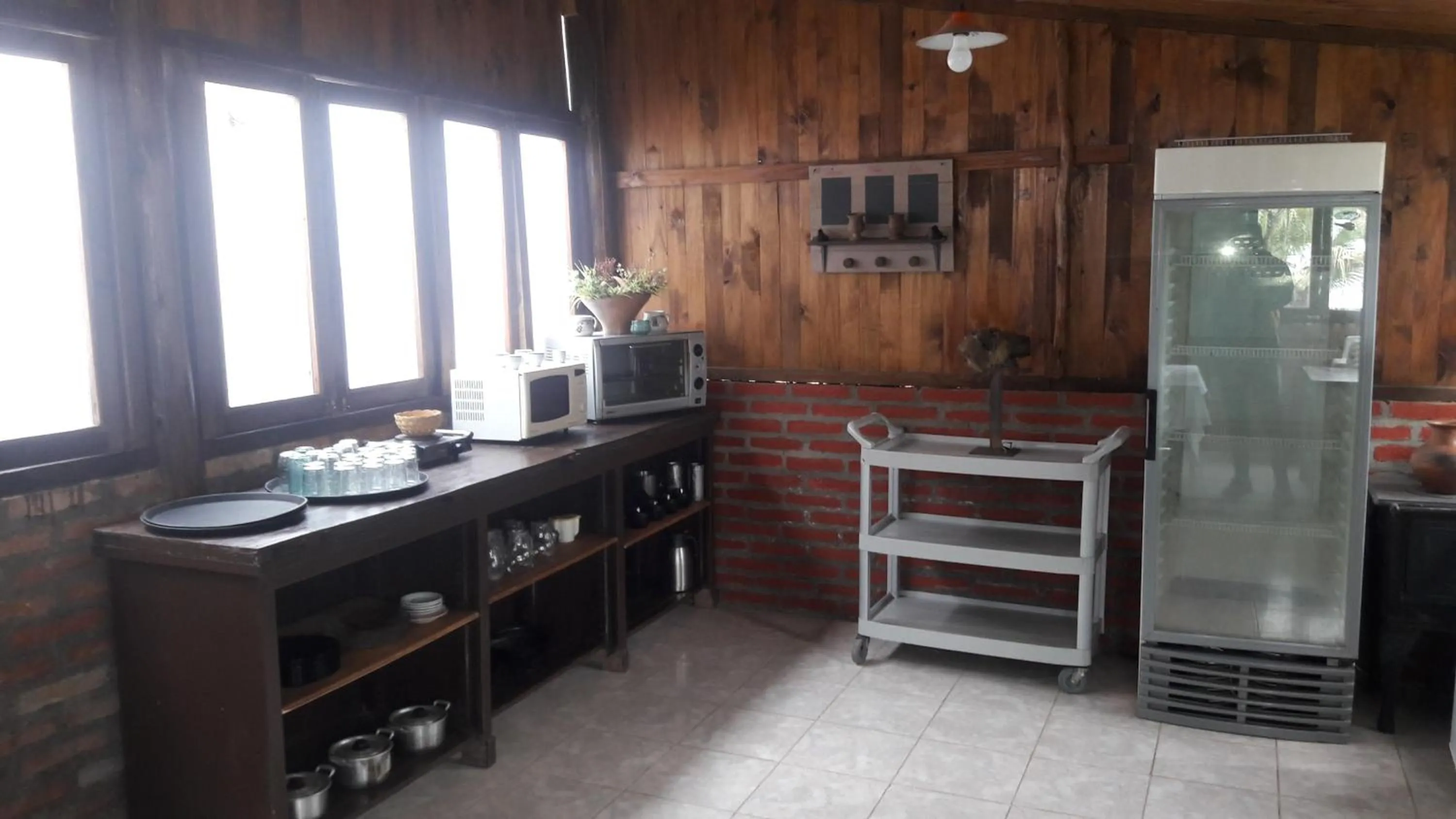 Communal kitchen in La Casa de Reyes Posada