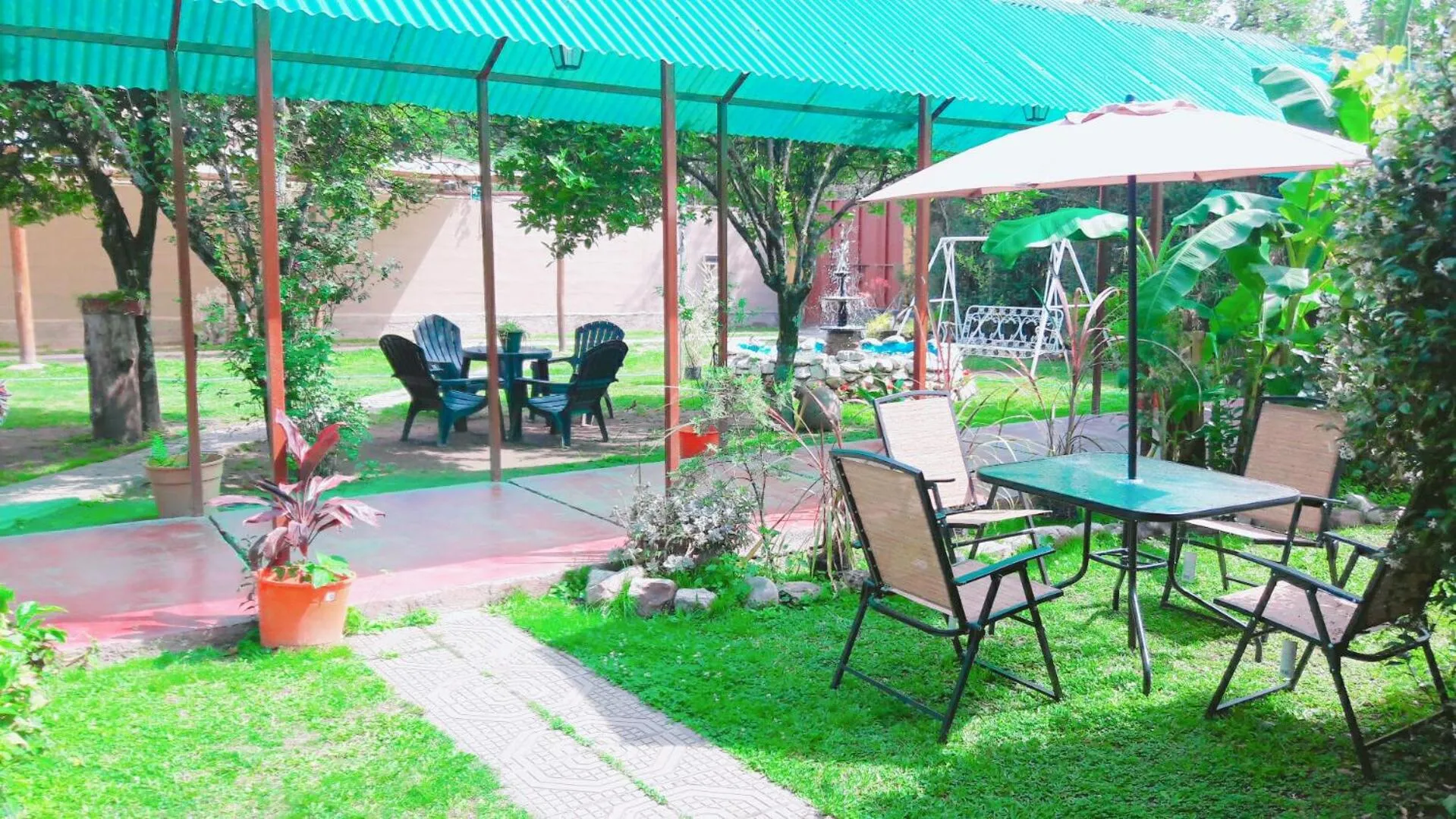 Garden in La Casa de Reyes Posada