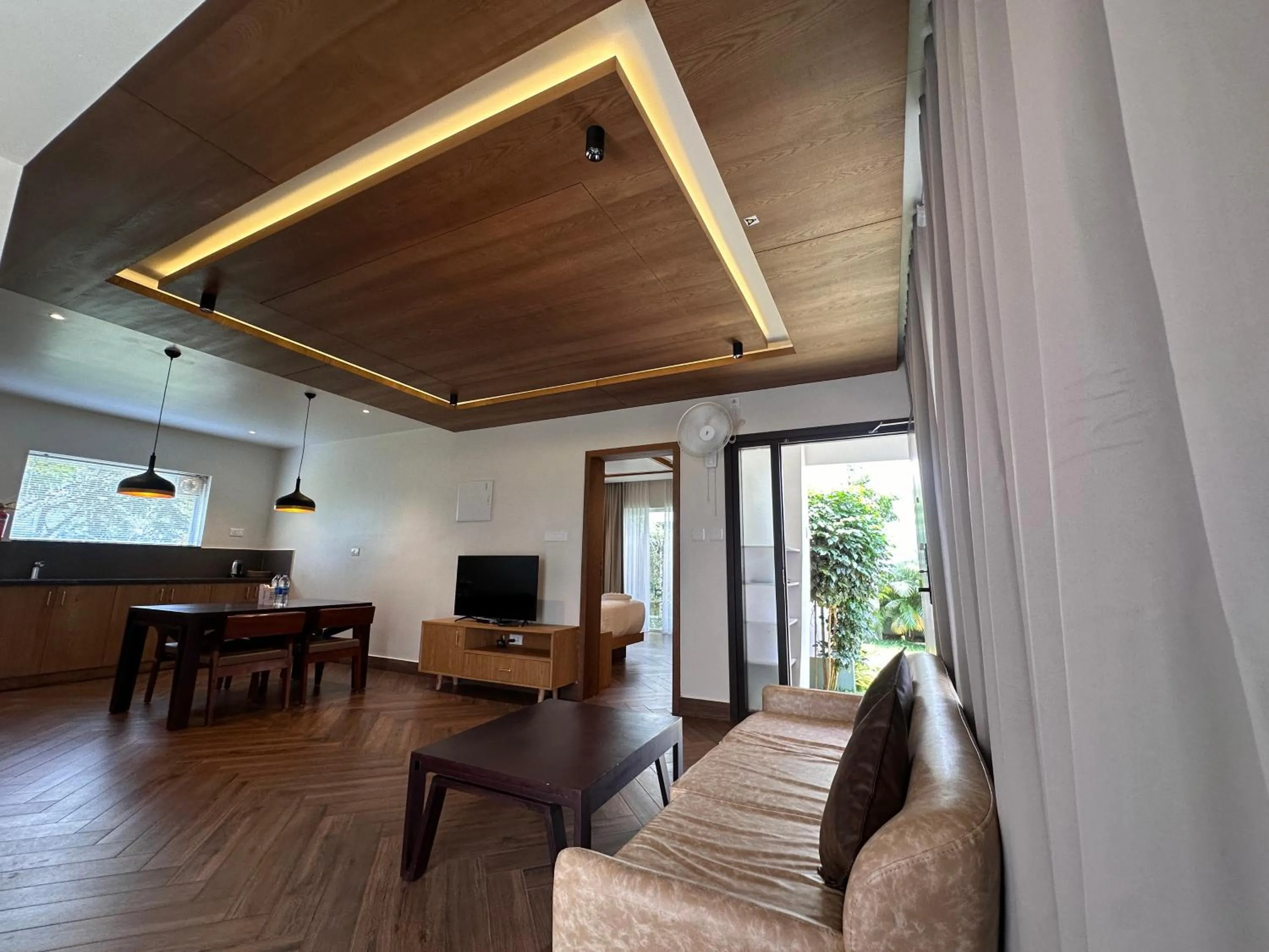 Communal lounge/ TV room in Talenresort Vythiri Villas