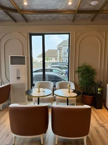 Vertus Hotel and Suites