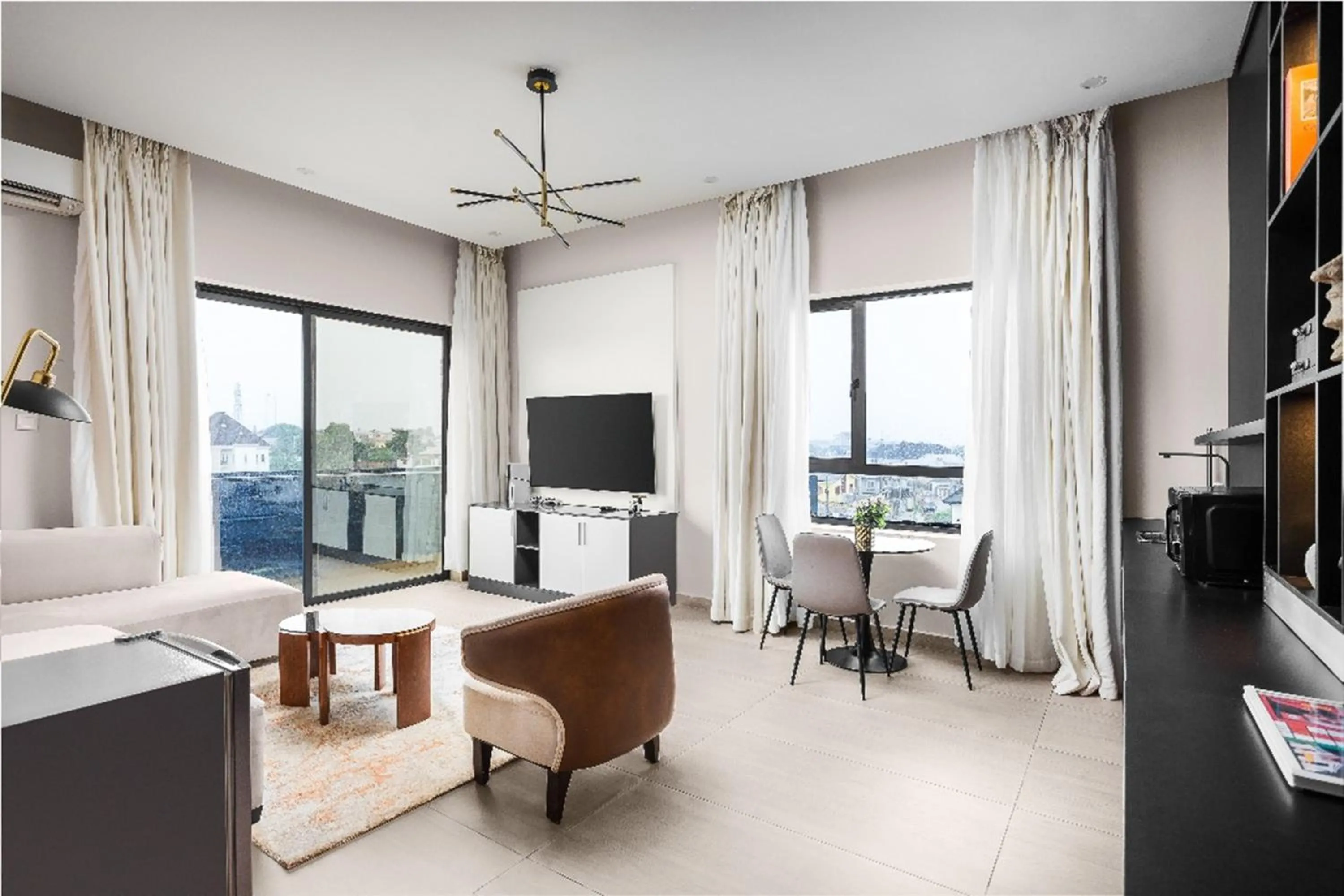 TV and multimedia in Vertus Hotel and Suites