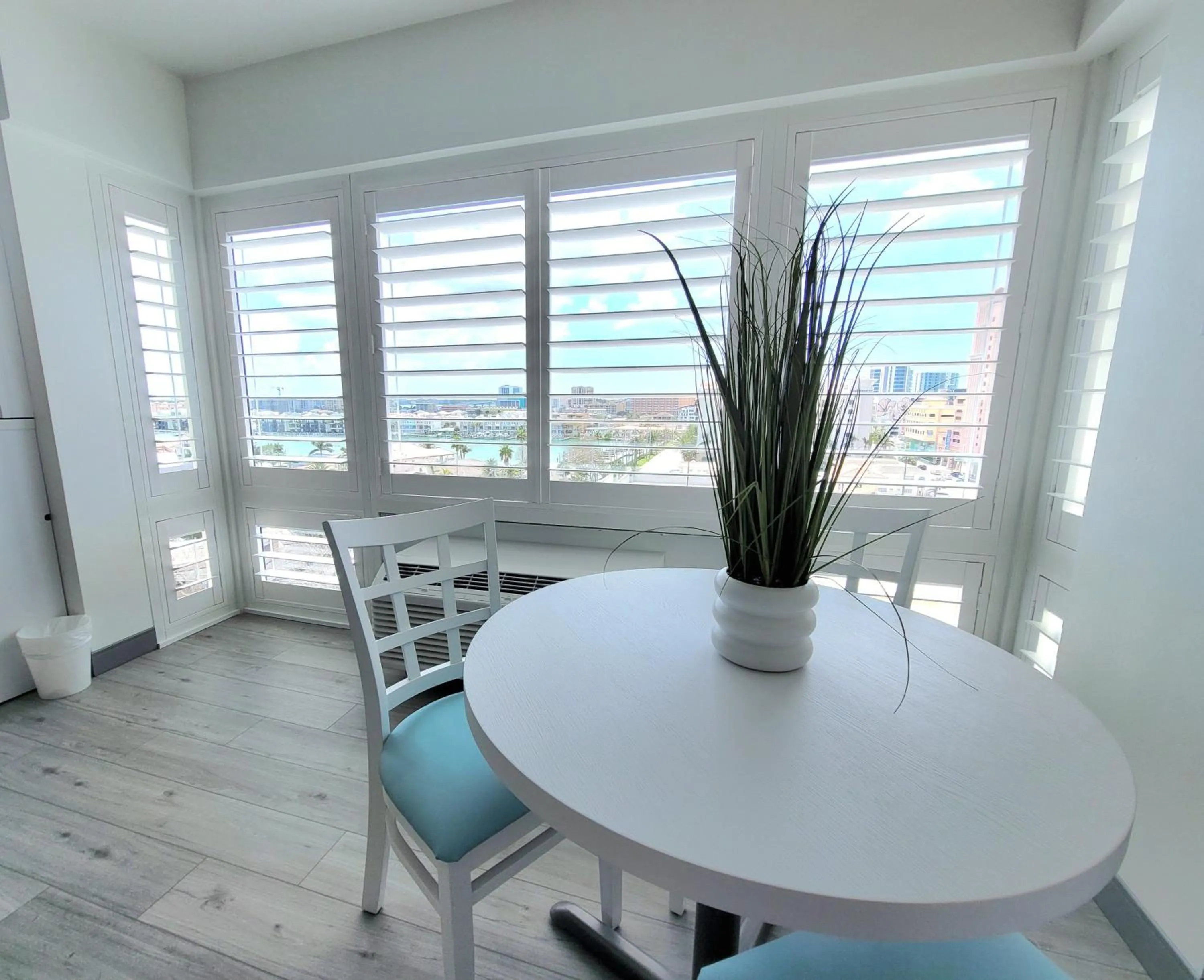 Seating area in ChartHouse Clearwater Beach Marina Hotel