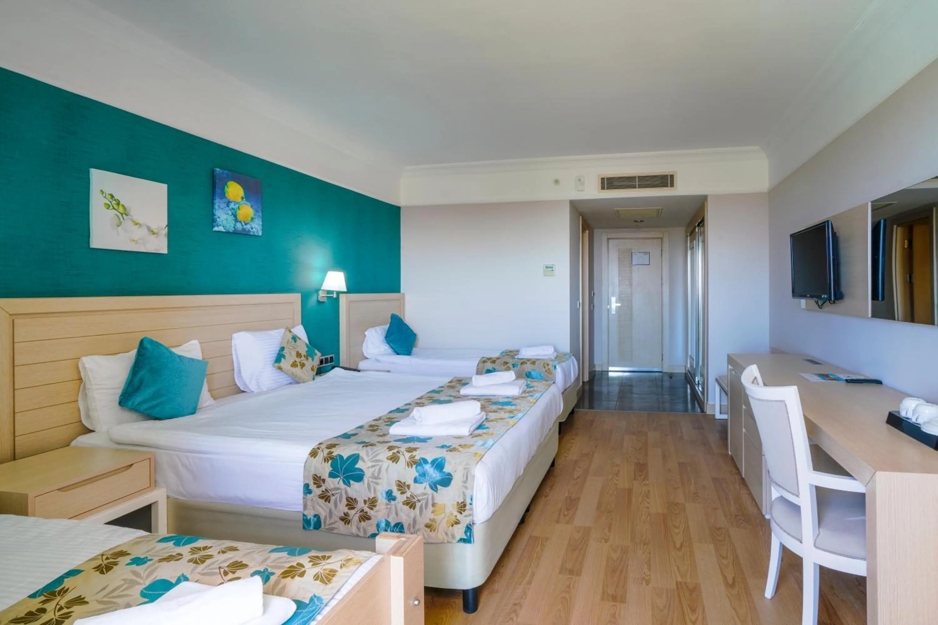 Bed in Linda Sunny Beach Hotel & Spa-Ultra All Inclusive