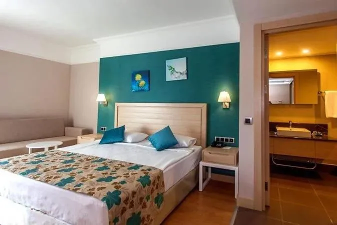 Bed in Linda Sunny Beach Hotel & Spa-Ultra All Inclusive