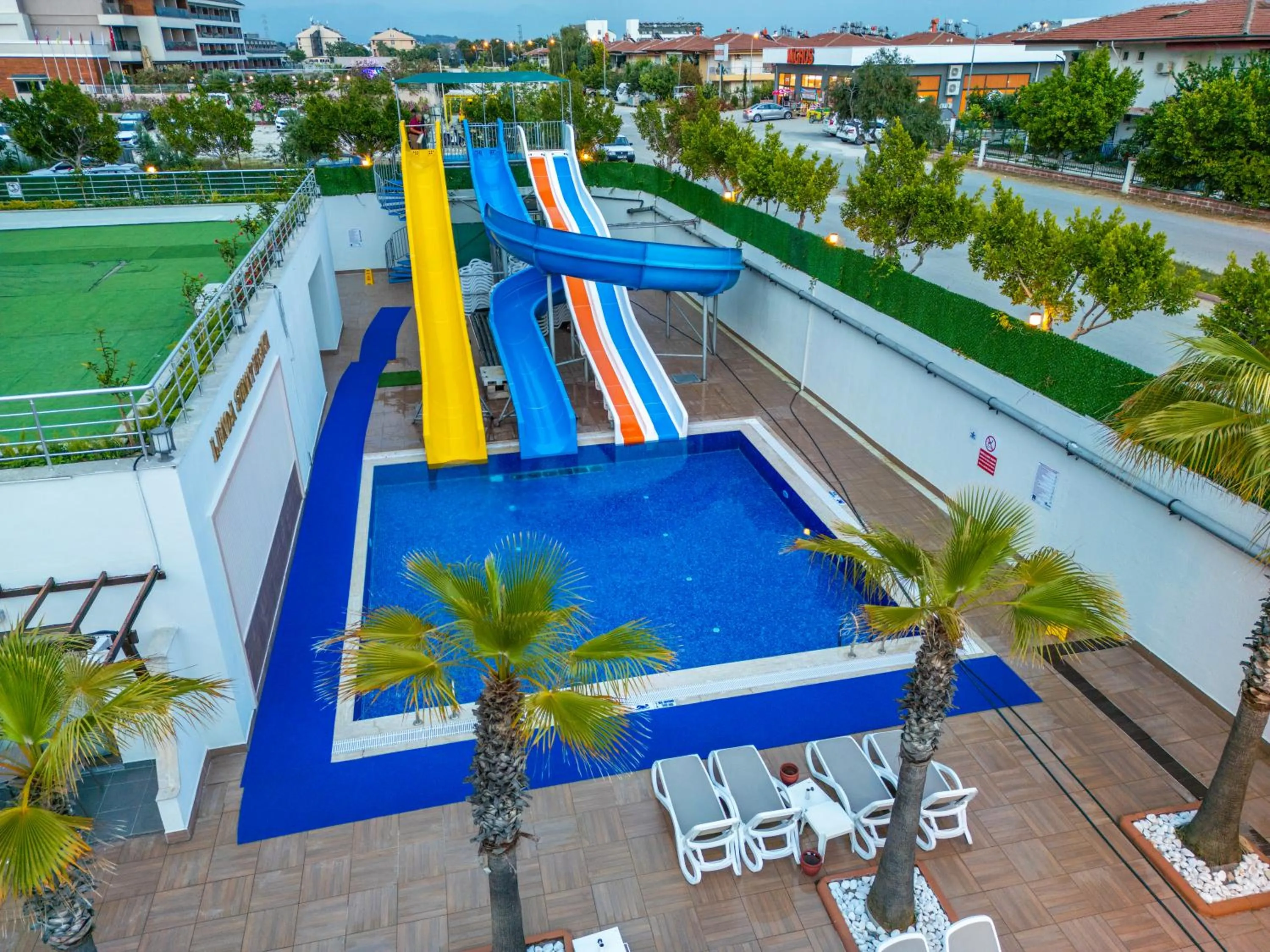 Swimming pool in Linda Sunny Beach Hotel & Spa-Ultra All Inclusive