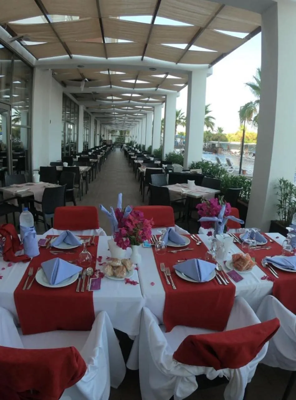 Restaurant/places to eat in Linda Sunny Beach Hotel & Spa-Ultra All Inclusive