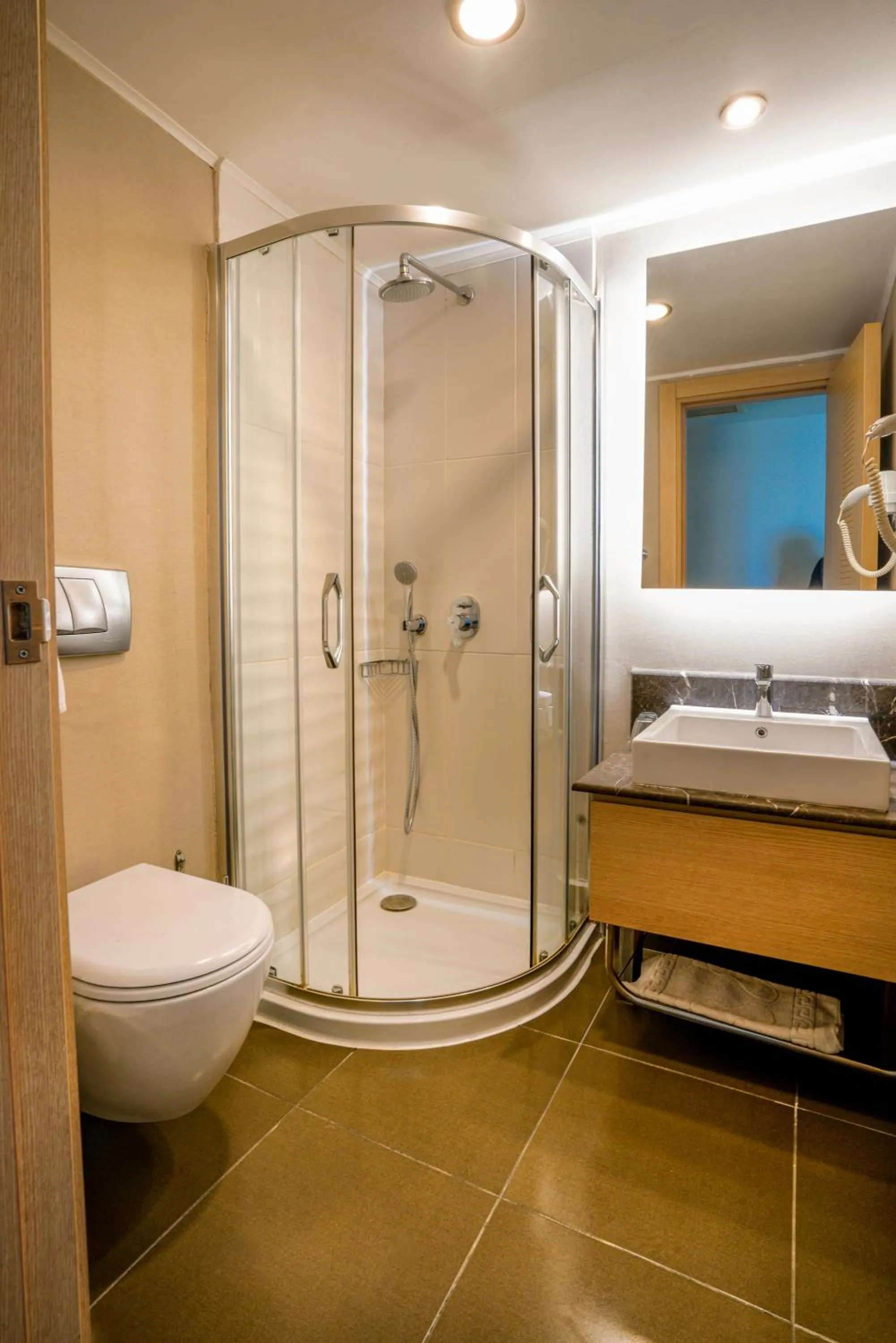 Shower in Linda Sunny Beach Hotel & Spa-Ultra All Inclusive