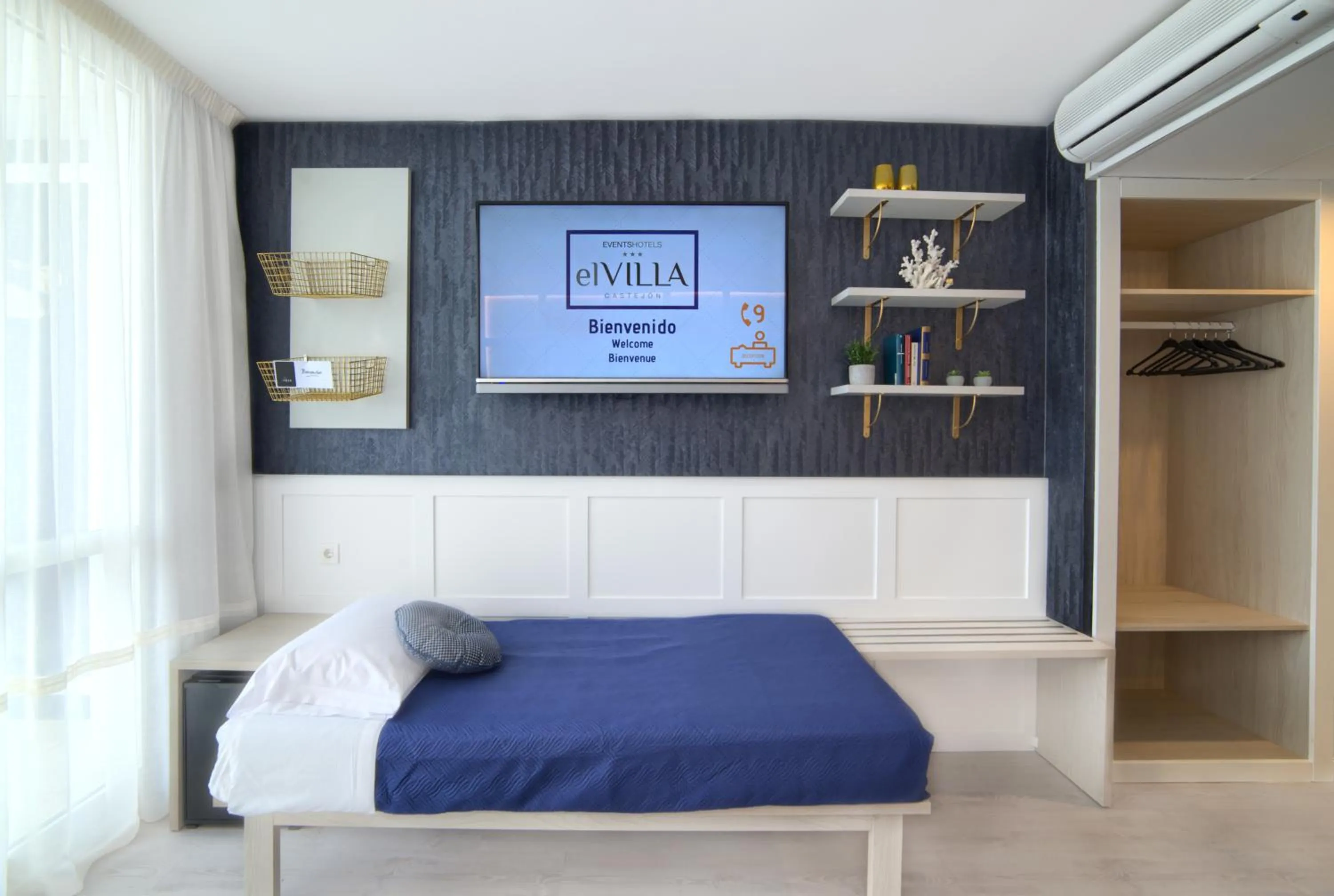 Bed in Hotel Luze El Villa