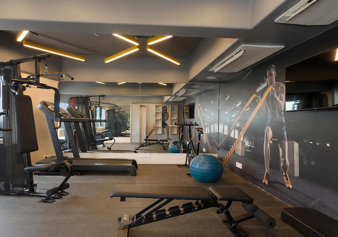Fitness centre/facilities in Bloom Hub l WEH Andheri