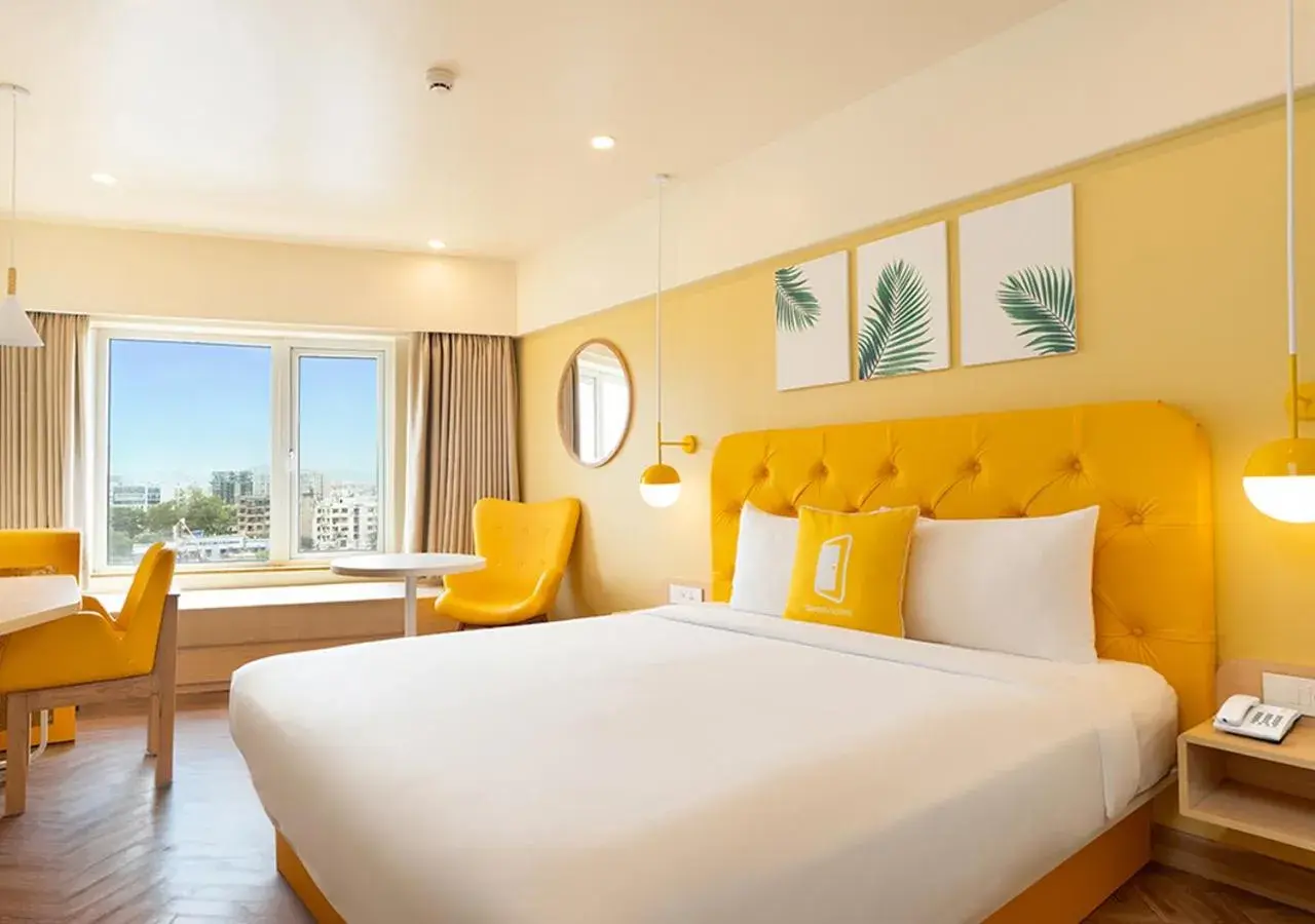 Junior Suite - single occupancy in Bloom Hub l WEH Andheri Junior Suite - single occupancy in Bloom Hub l WEH Andheri