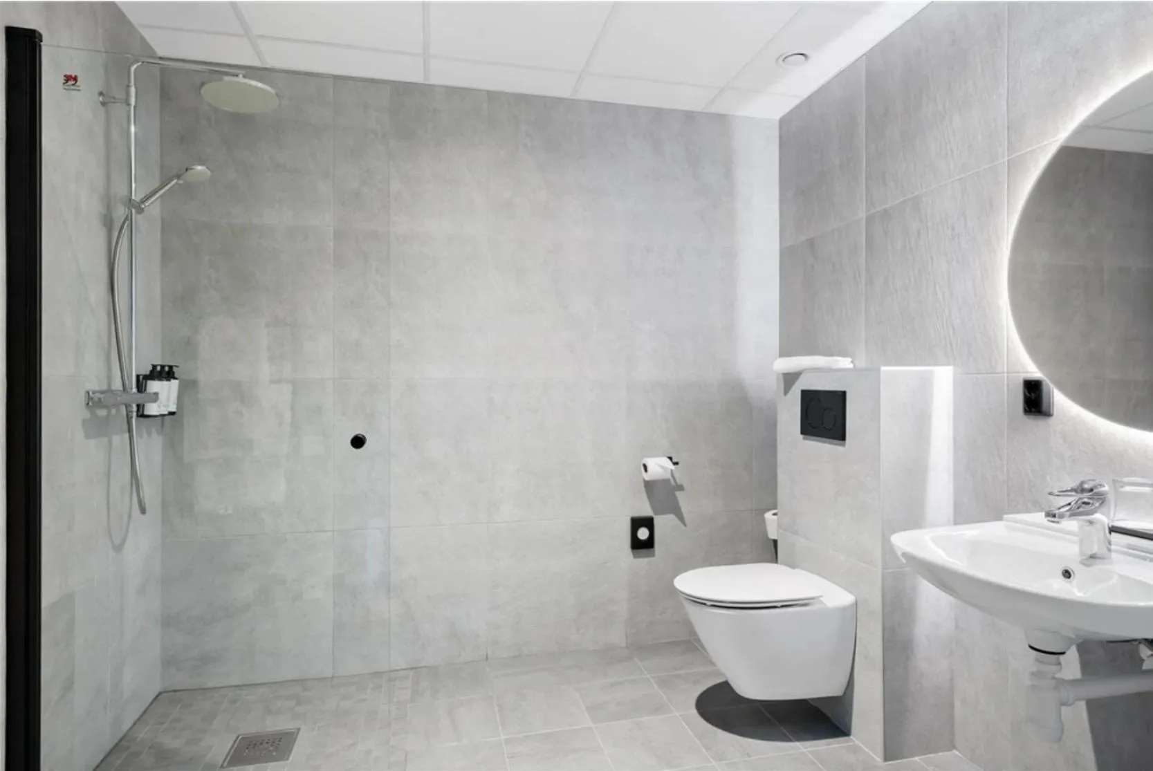 Bathroom in Hotel Riverside Avesta, BW Signature Collection