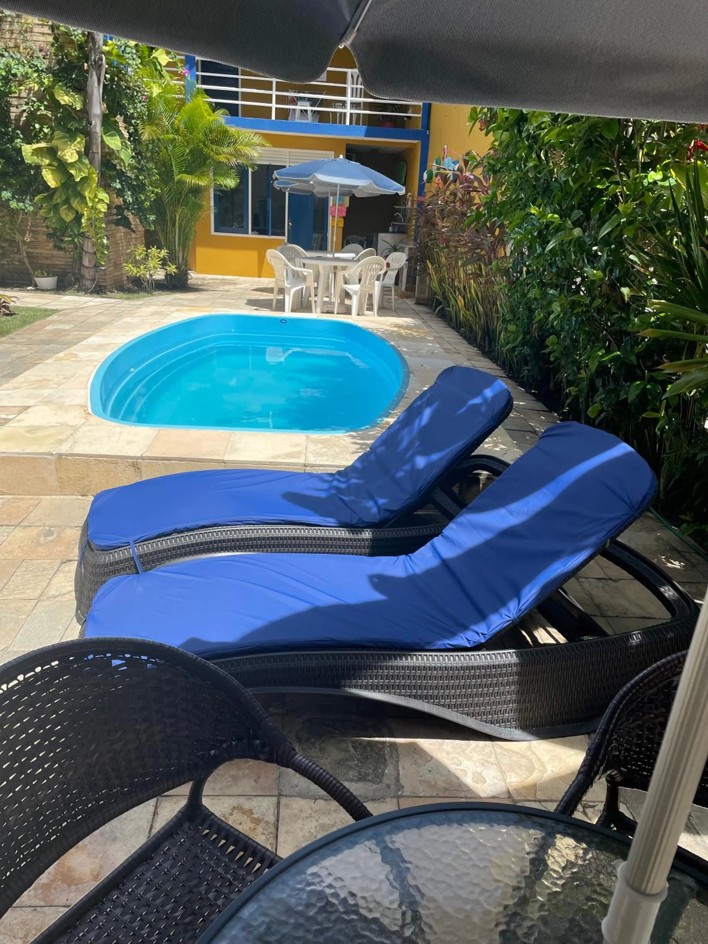 Pool view in Pousada Girassol