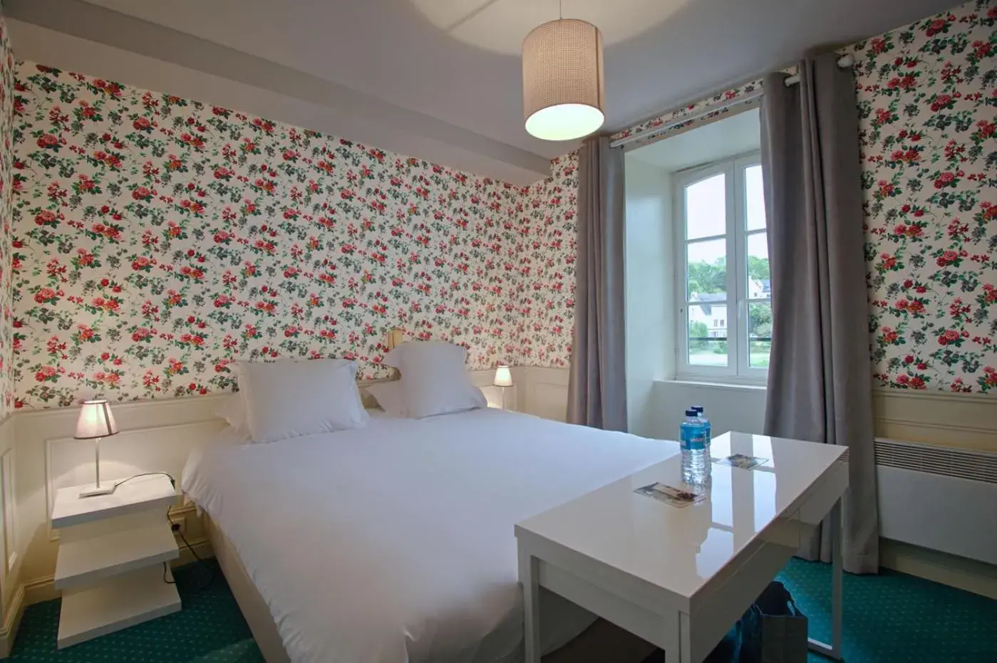 Double Room River view in Hotel de charme Les Mimosas Double Room River view in Hotel de charme Les Mimosas