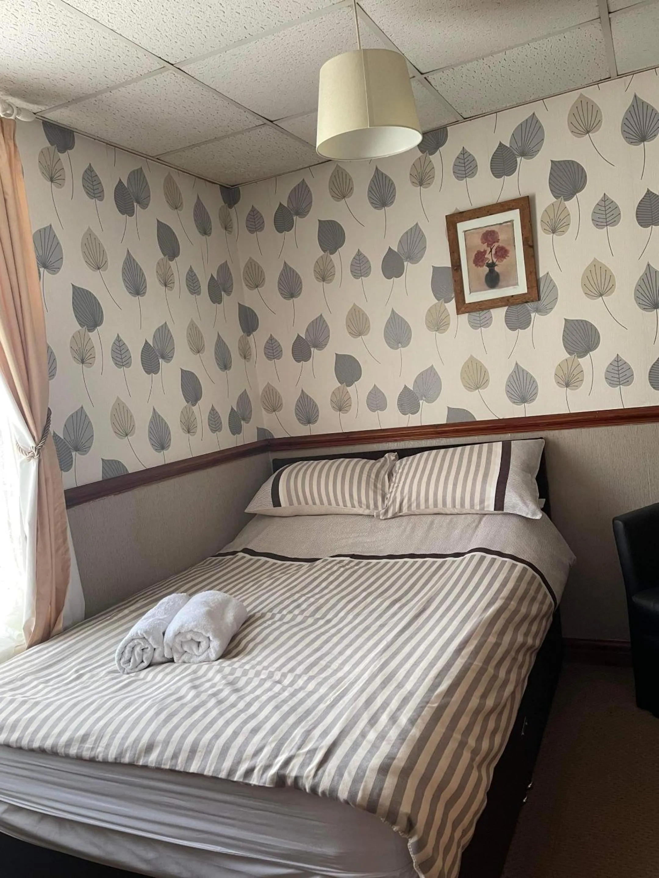Bedroom, Bed in Roselea Hotel - St Chads