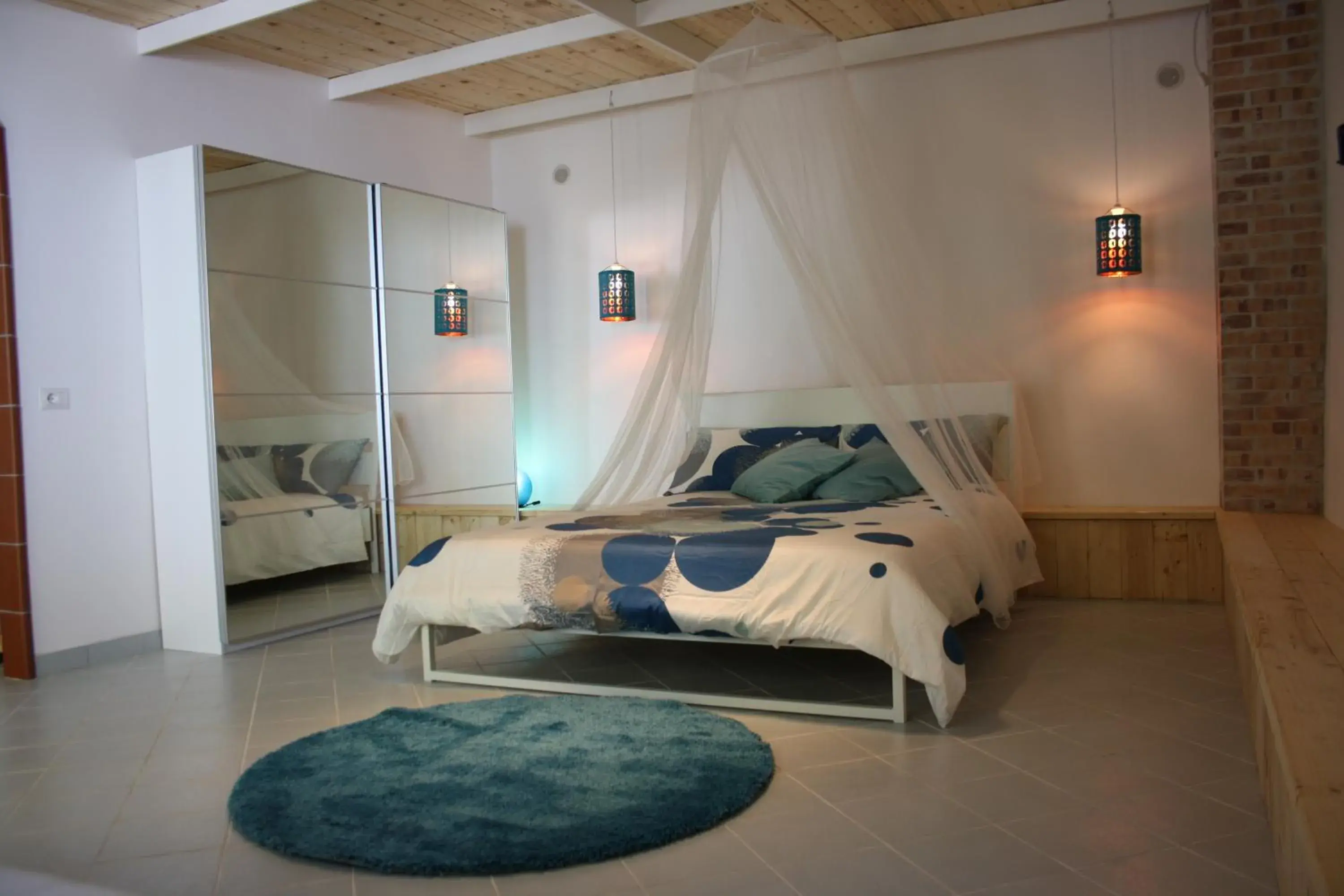 Blue B&B Blue B&B