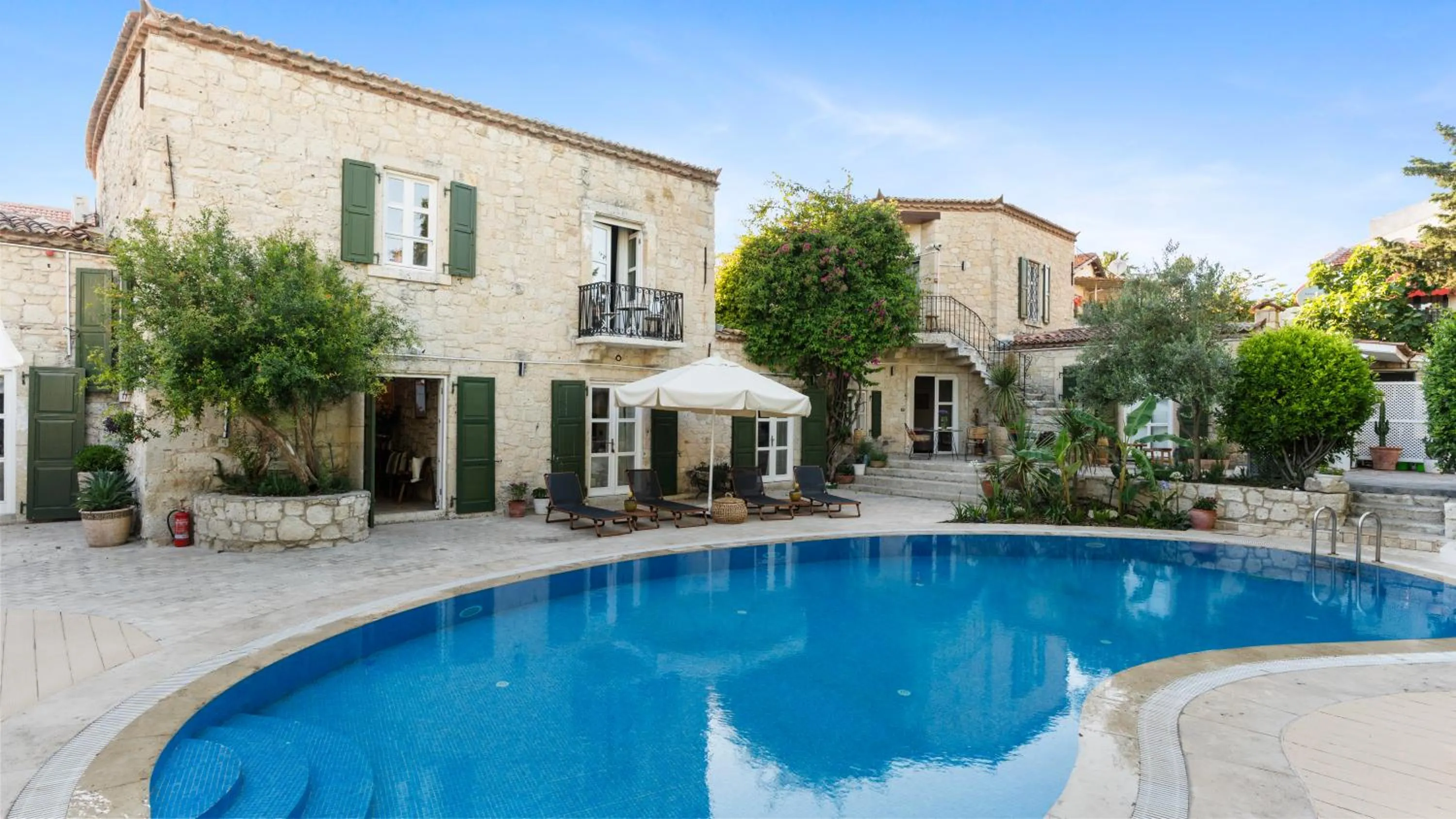 Pool view in La Grenadine Hotel