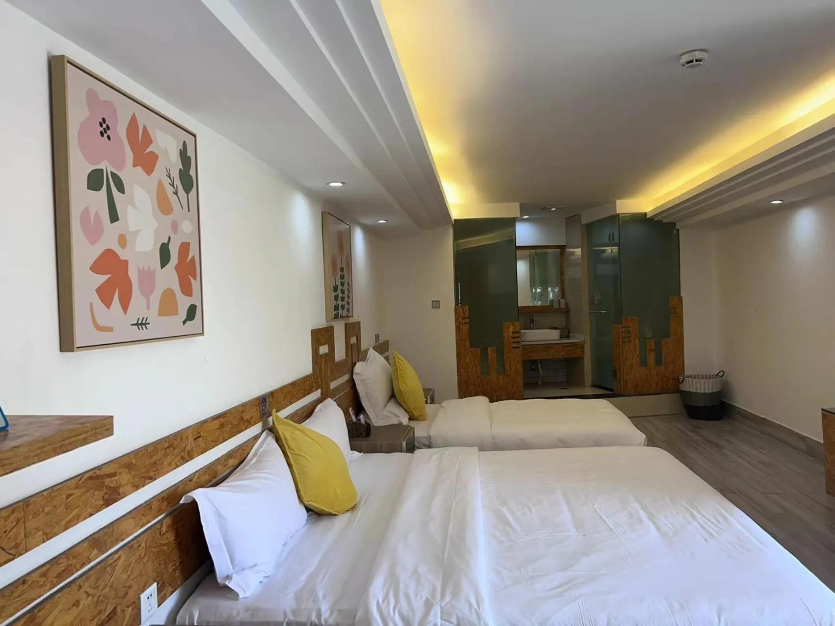 Family Room with Terrace in Dali Shuanglang seven fun lake view guesthouse