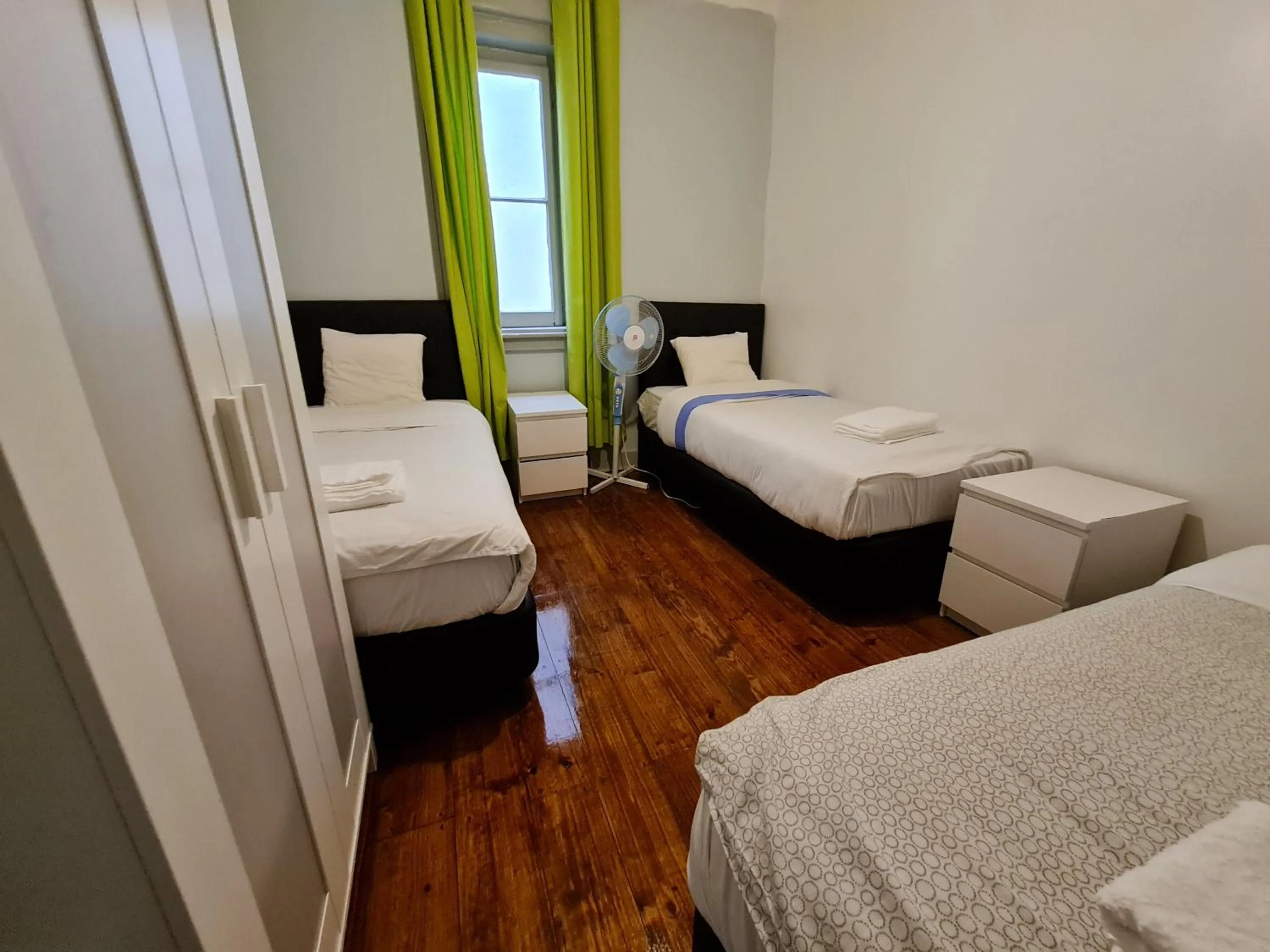 Bed in Shangri-La Hostel Anjos