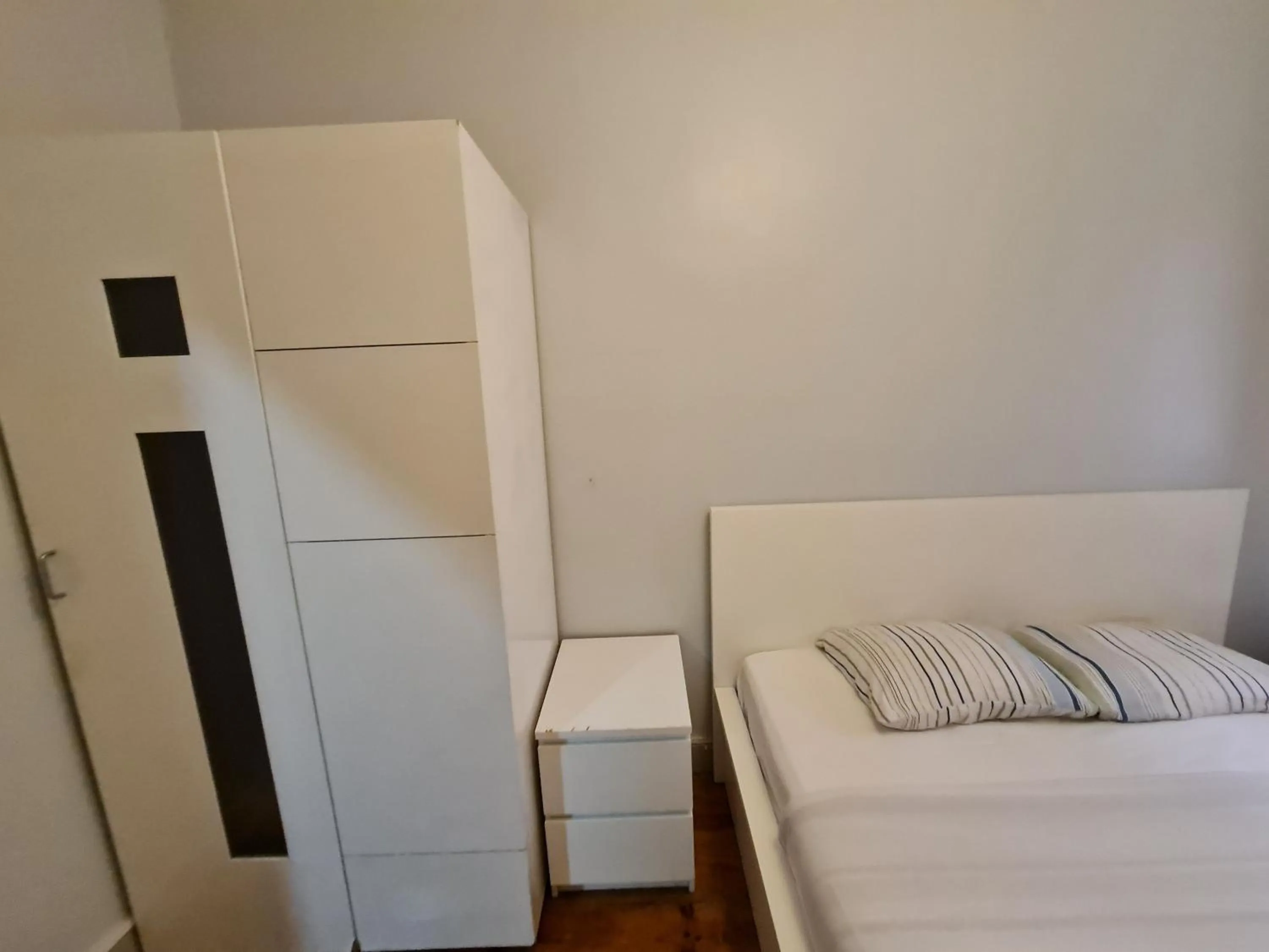 Bed in Shangri-La Hostel Anjos