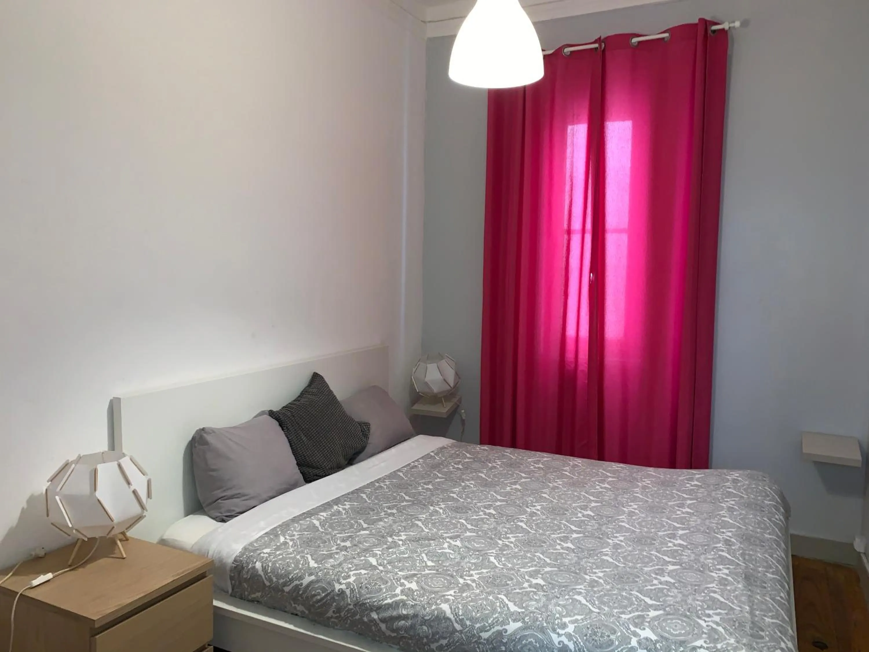 Bed in Shangri-La Hostel Anjos