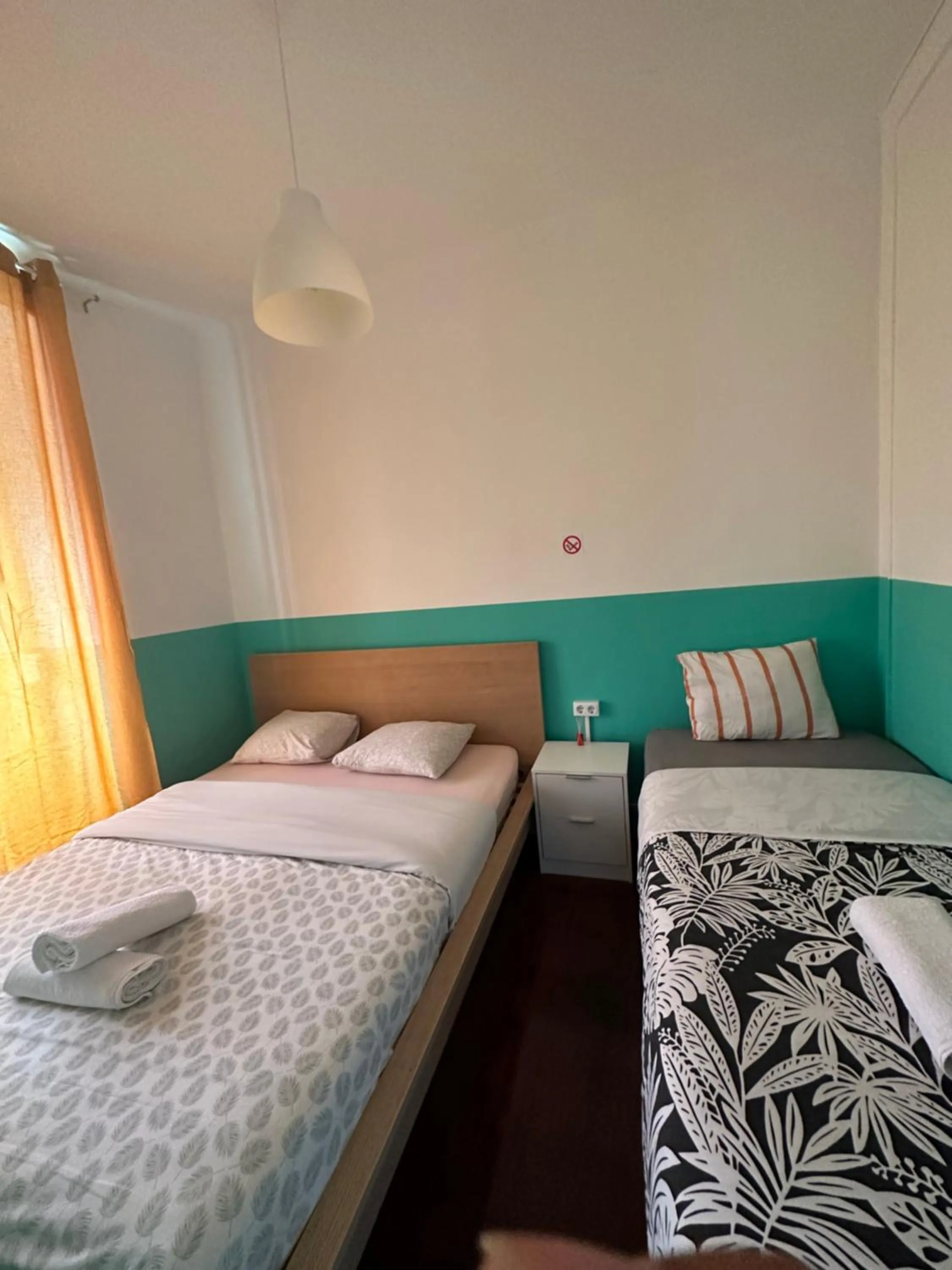 Bed in Shangri-La Hostel Anjos