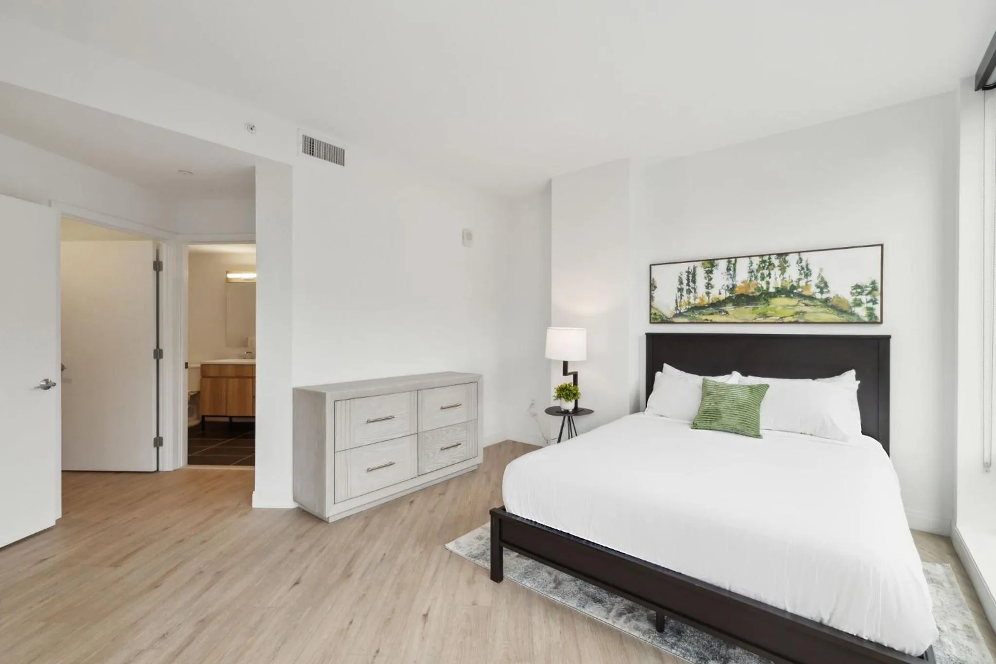 Bedroom, Bed in Placemakr Buzzard Point