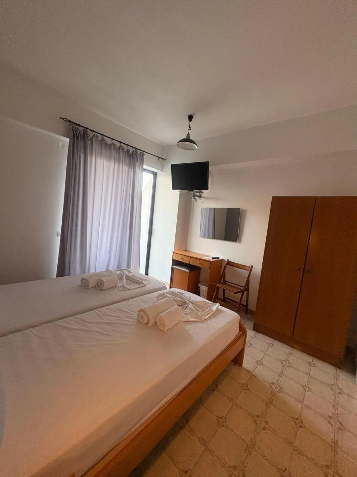 Photo of the whole room in Nikos BnB