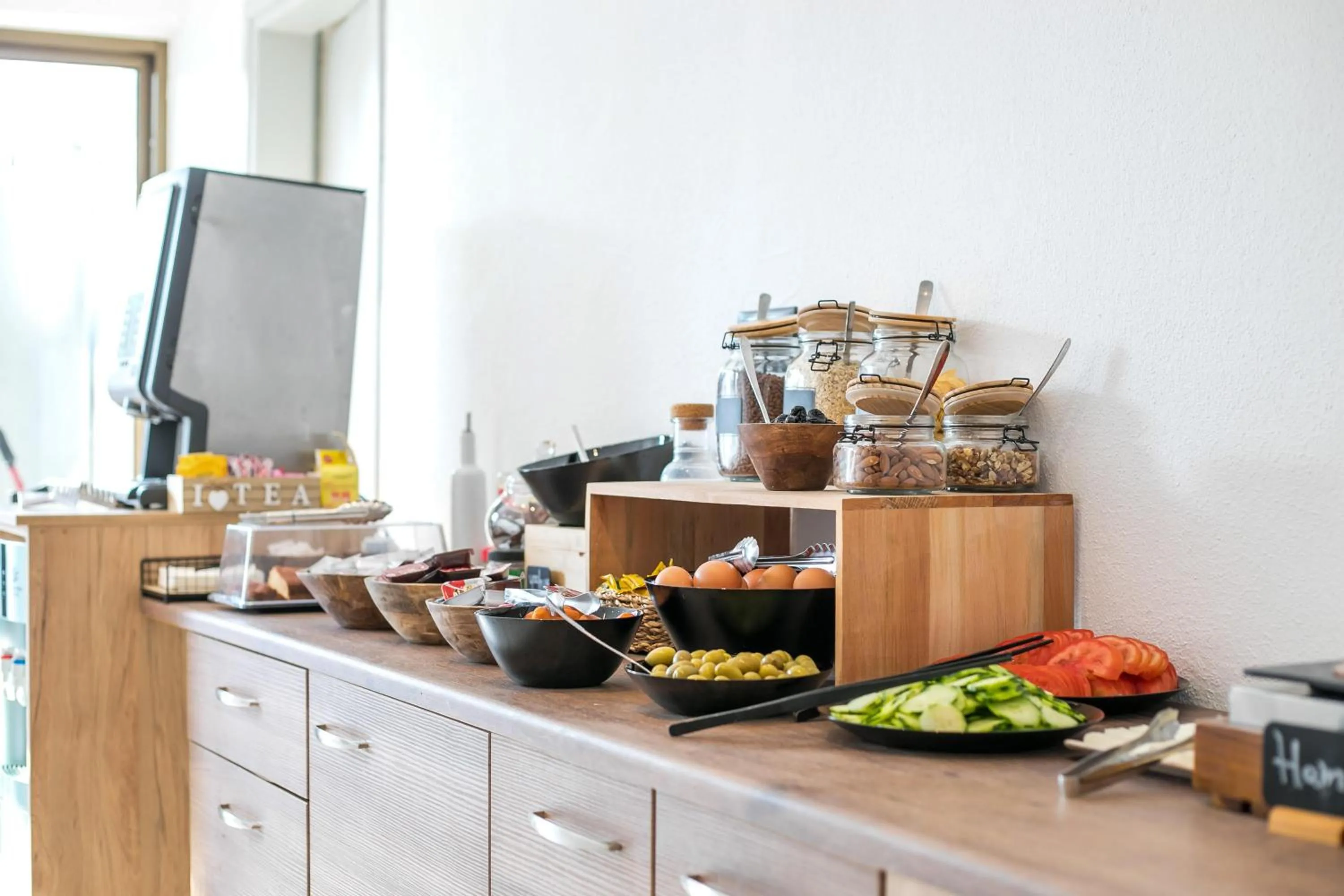 Restaurant/places to eat in Nikos BnB