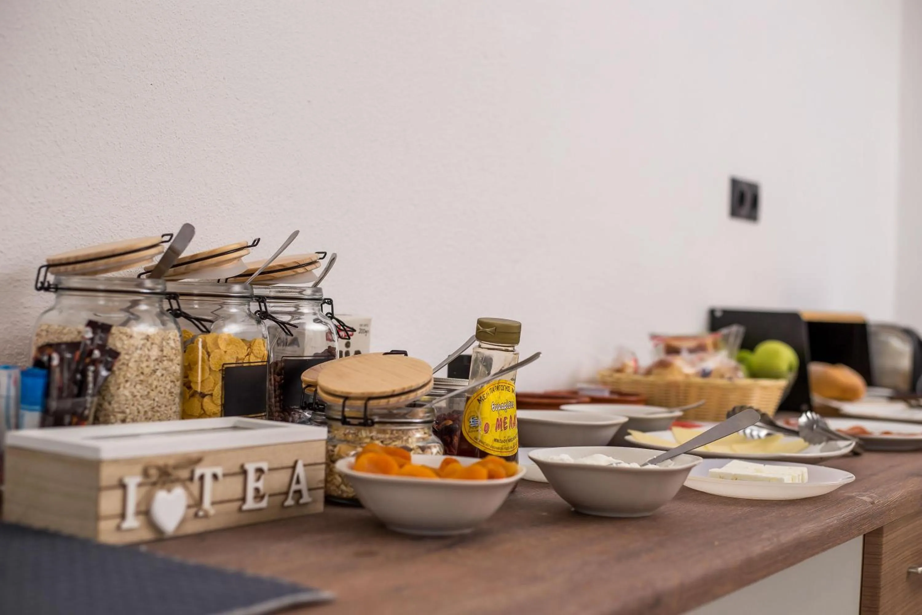 Restaurant/places to eat in Nikos BnB