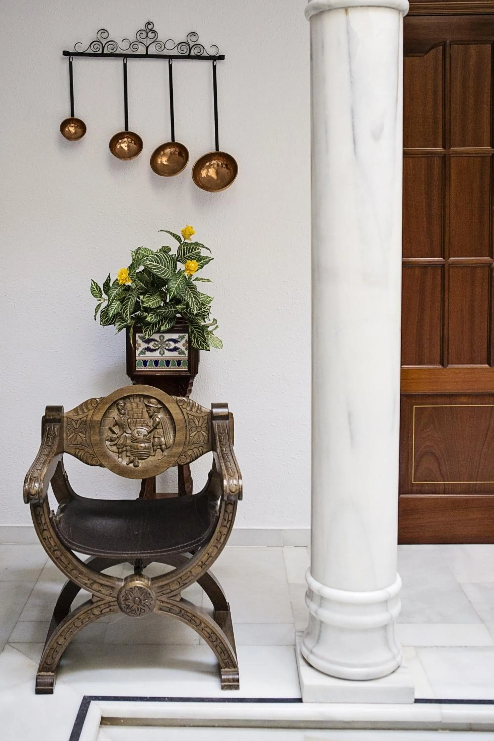 Decorative detail in La Casa de los Faroles