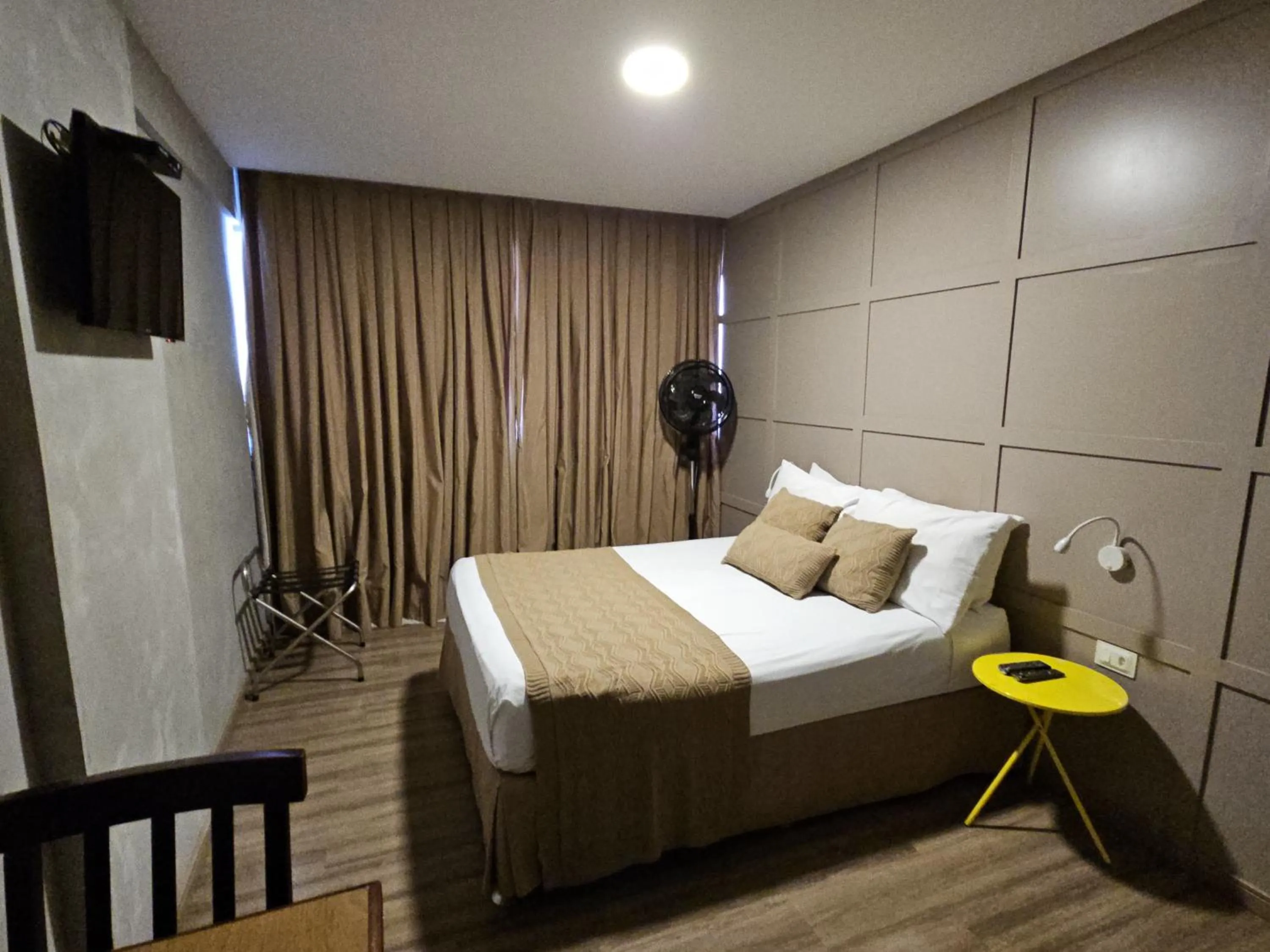 Economy Double Room in Hospedaria Santiago