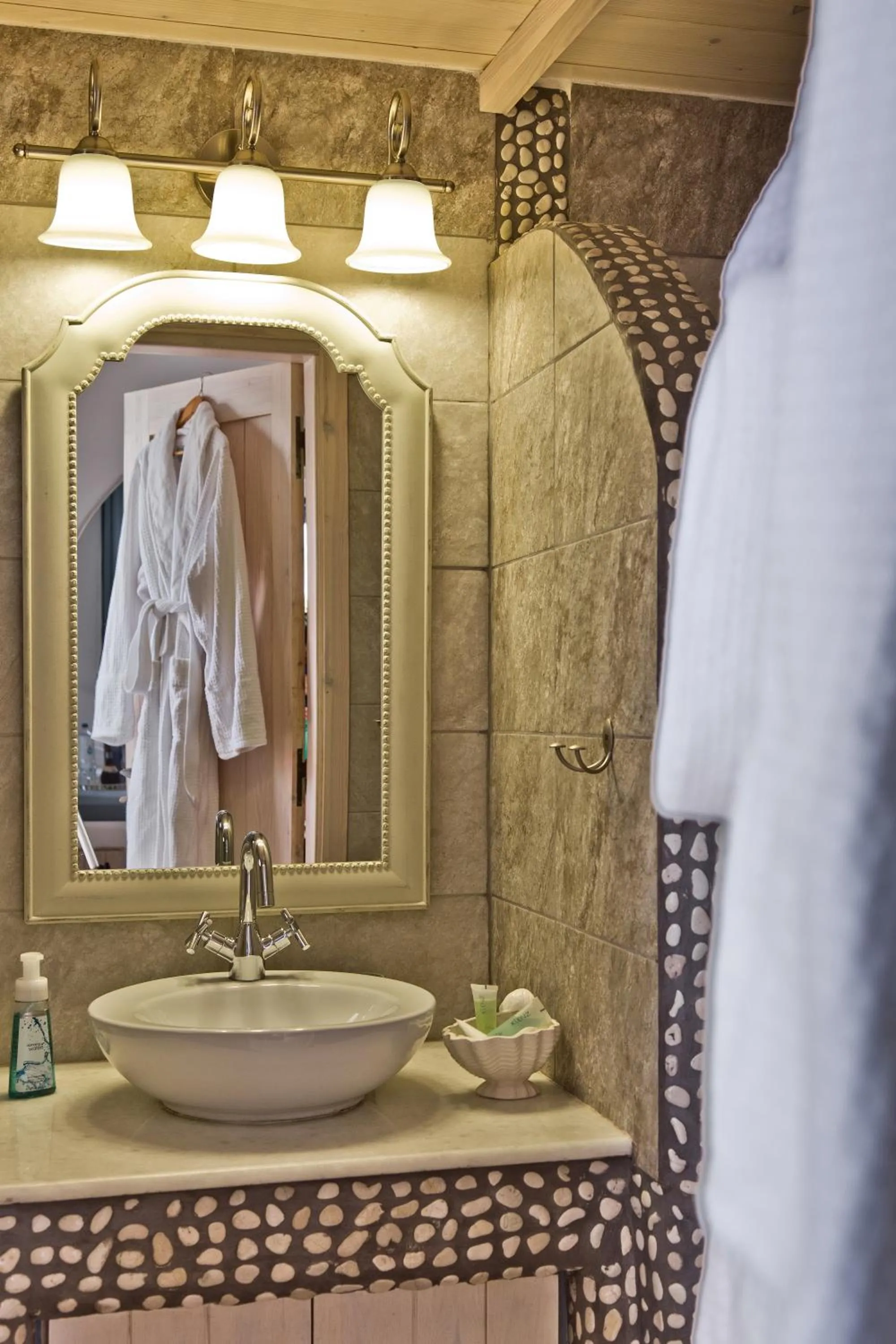 Shower in Villa Stamatina