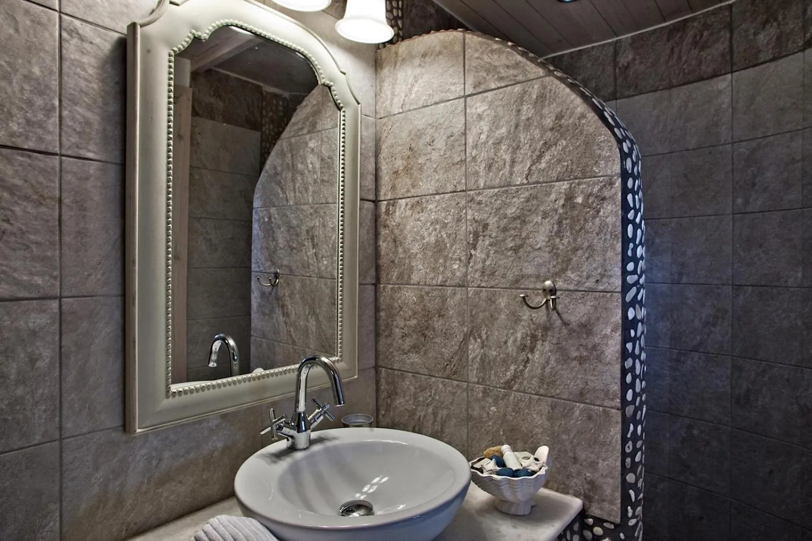 Shower in Villa Stamatina