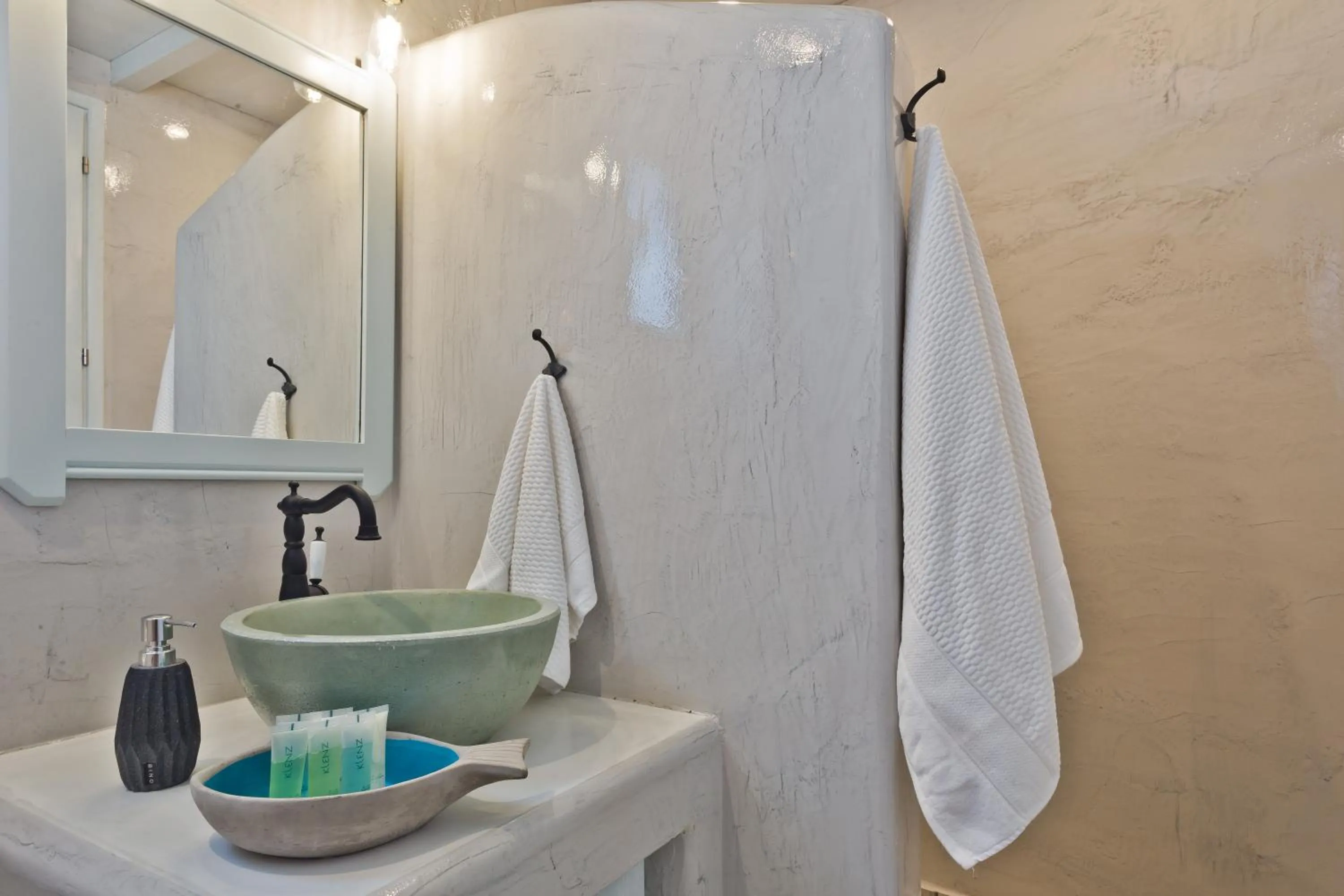 Shower in Villa Stamatina