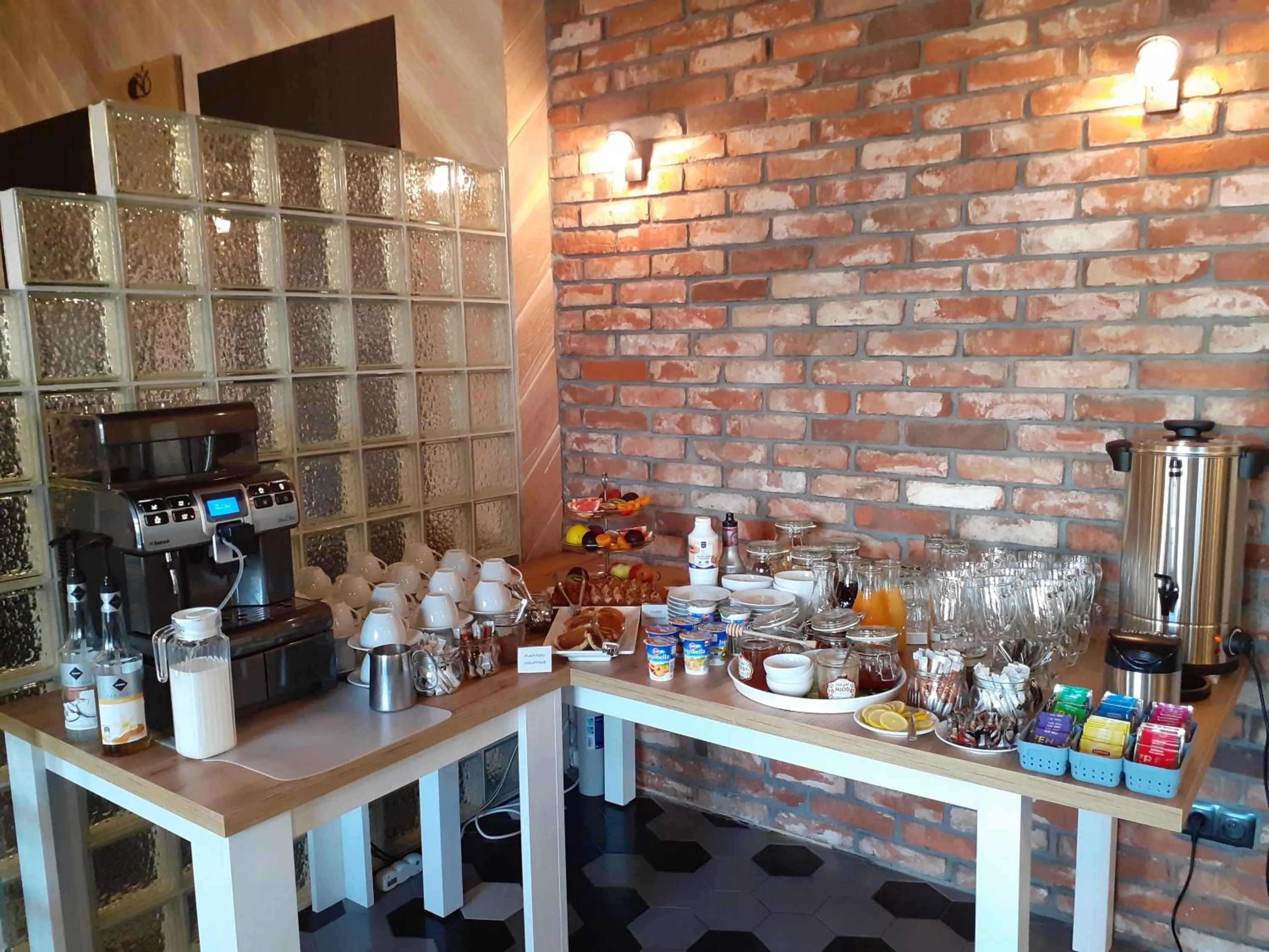 Buffet breakfast in Portobello