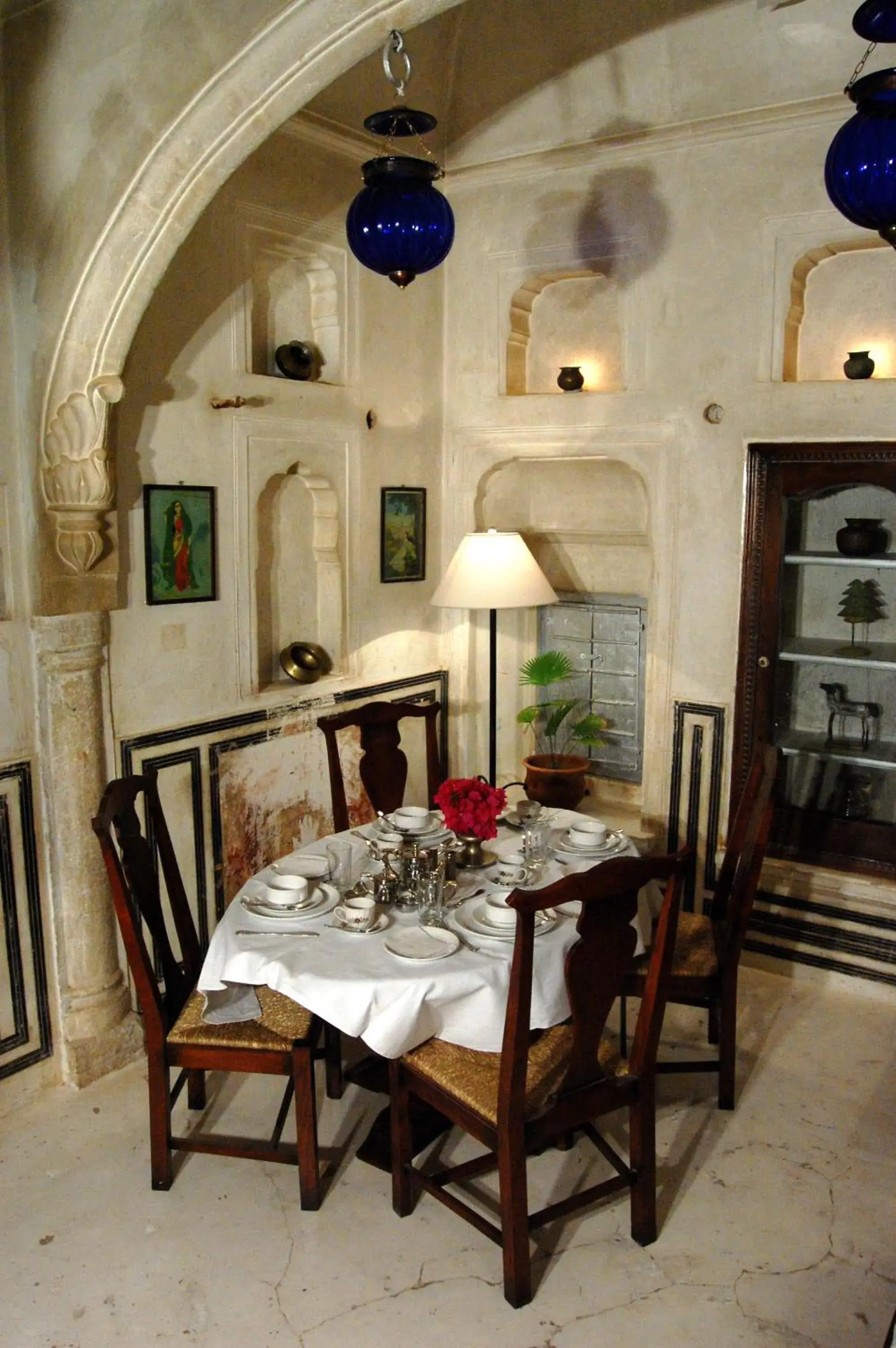 Restaurant/places to eat in Hotel Chobdar Haveli Restaurant/places to eat in Hotel Chobdar Haveli