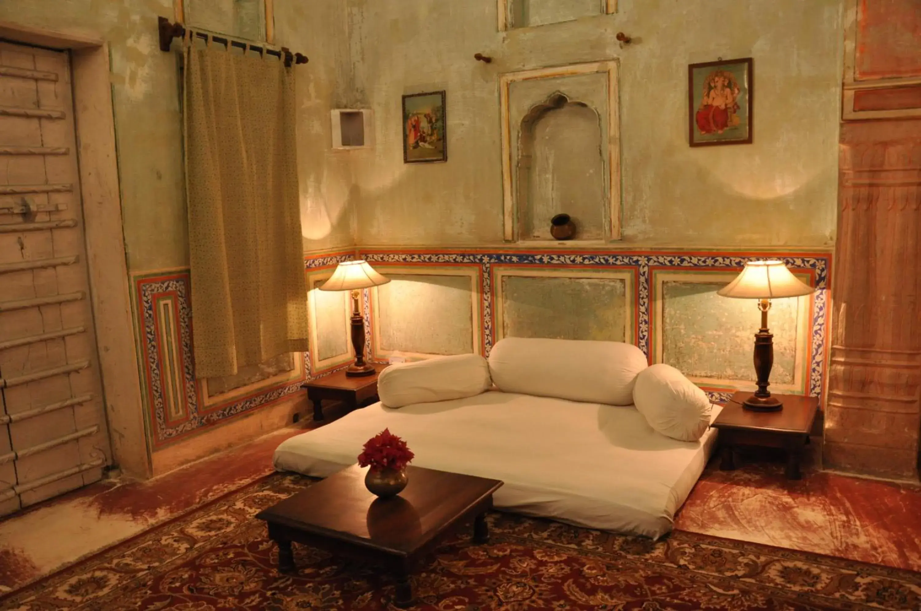 Lounge or bar in Hotel Chobdar Haveli Lounge or bar in Hotel Chobdar Haveli