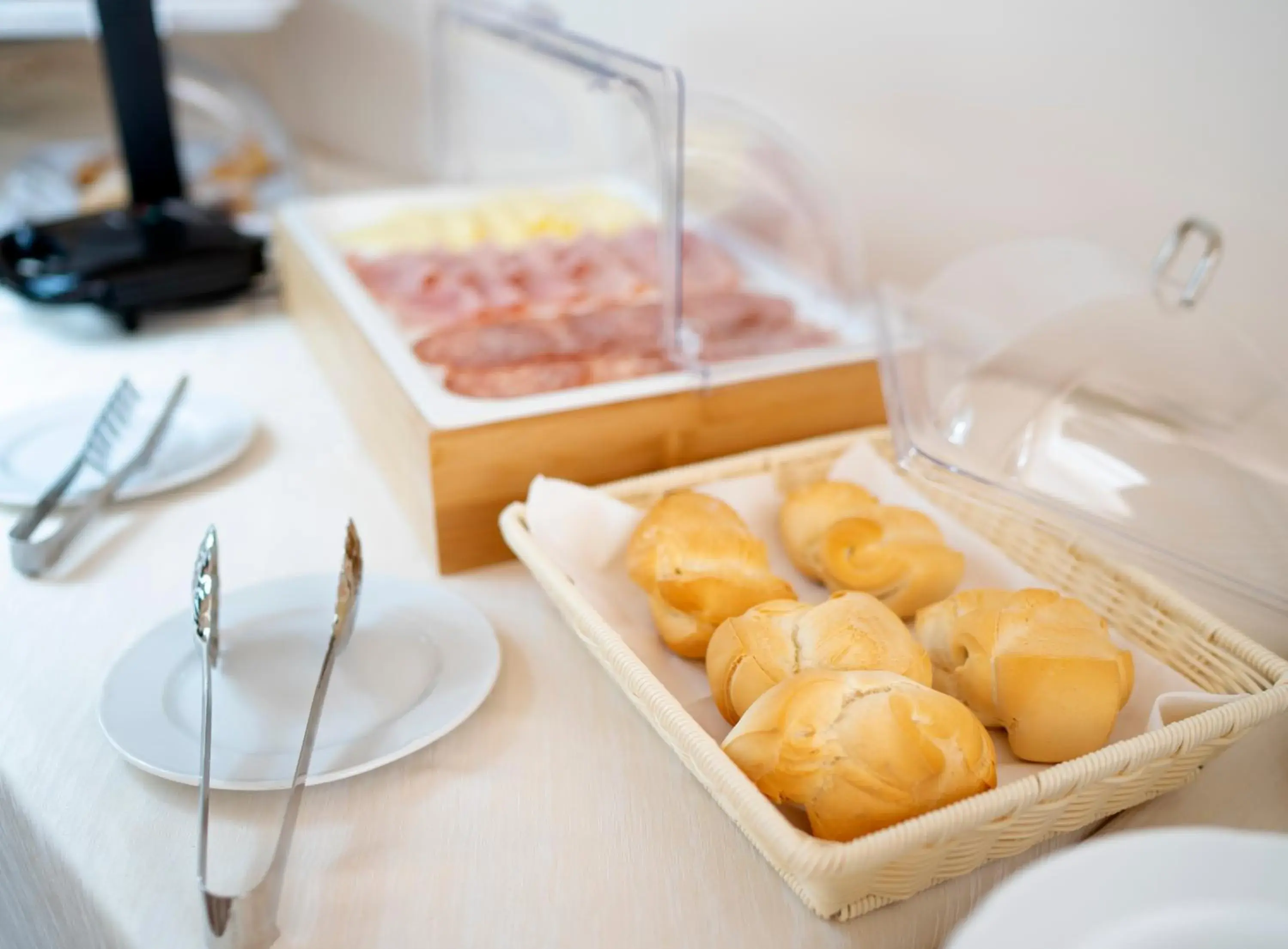 Food and drinks in Hotel Mara Food and drinks in Hotel Mara