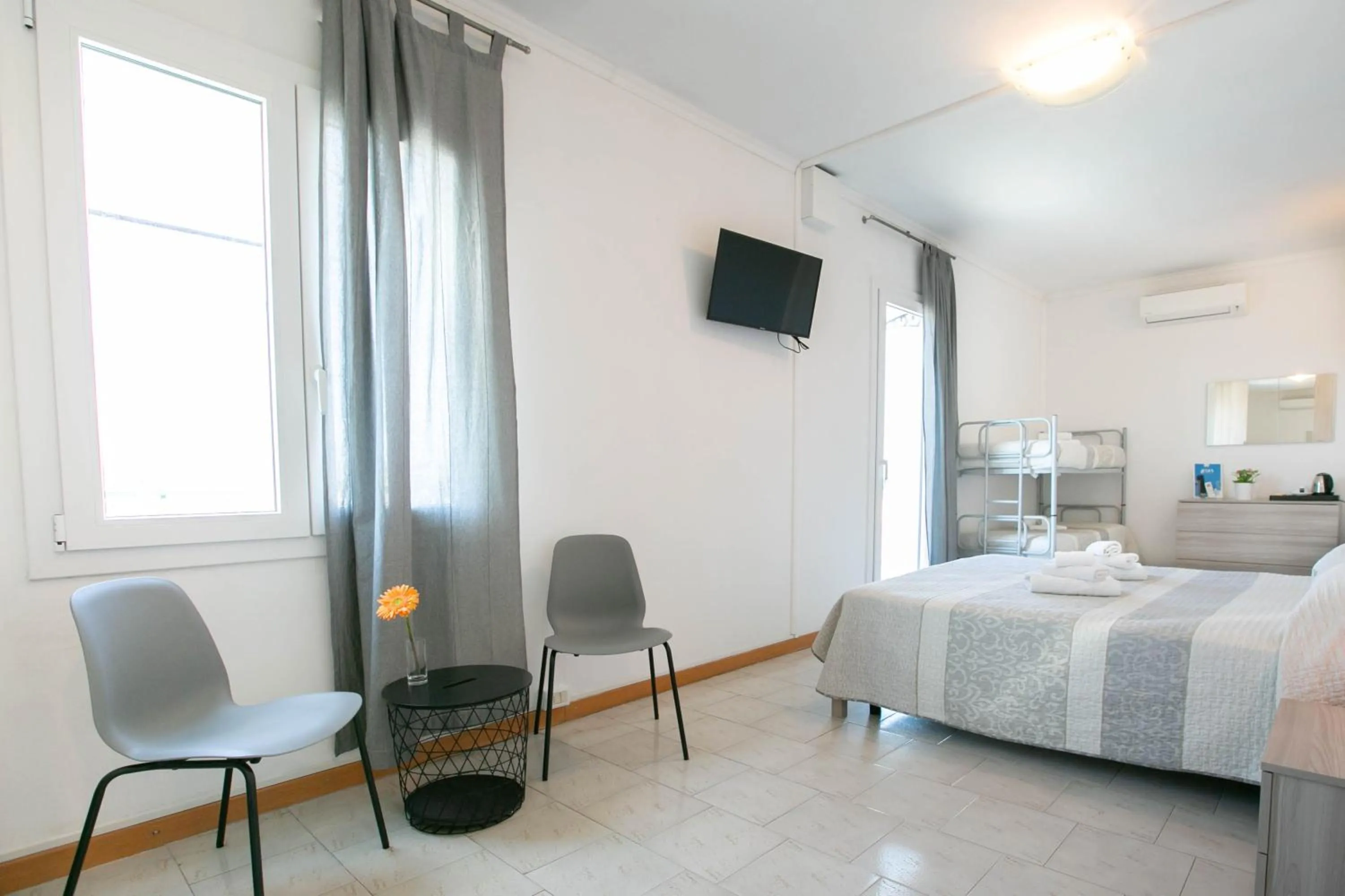 Photo of the whole room, Bed in Hotel Mara