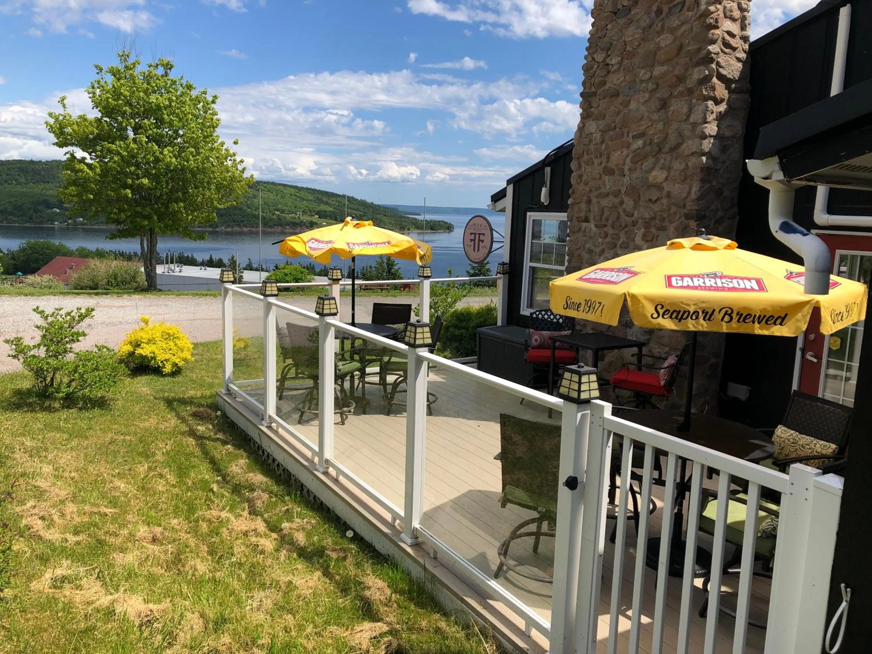 Restaurant/places to eat in The Iona Heights Inn