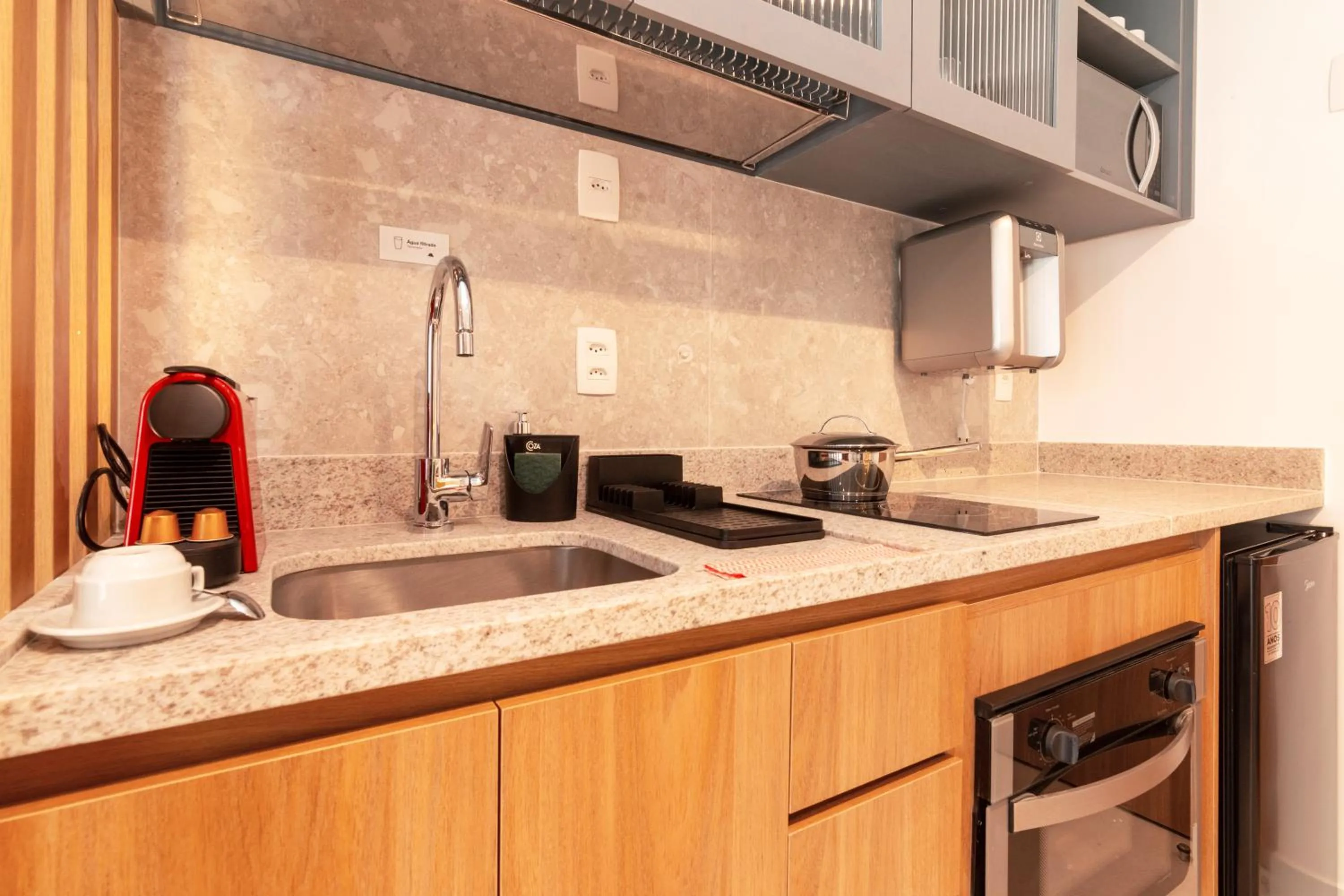 Day in Charlie Flora Jardim Botânico