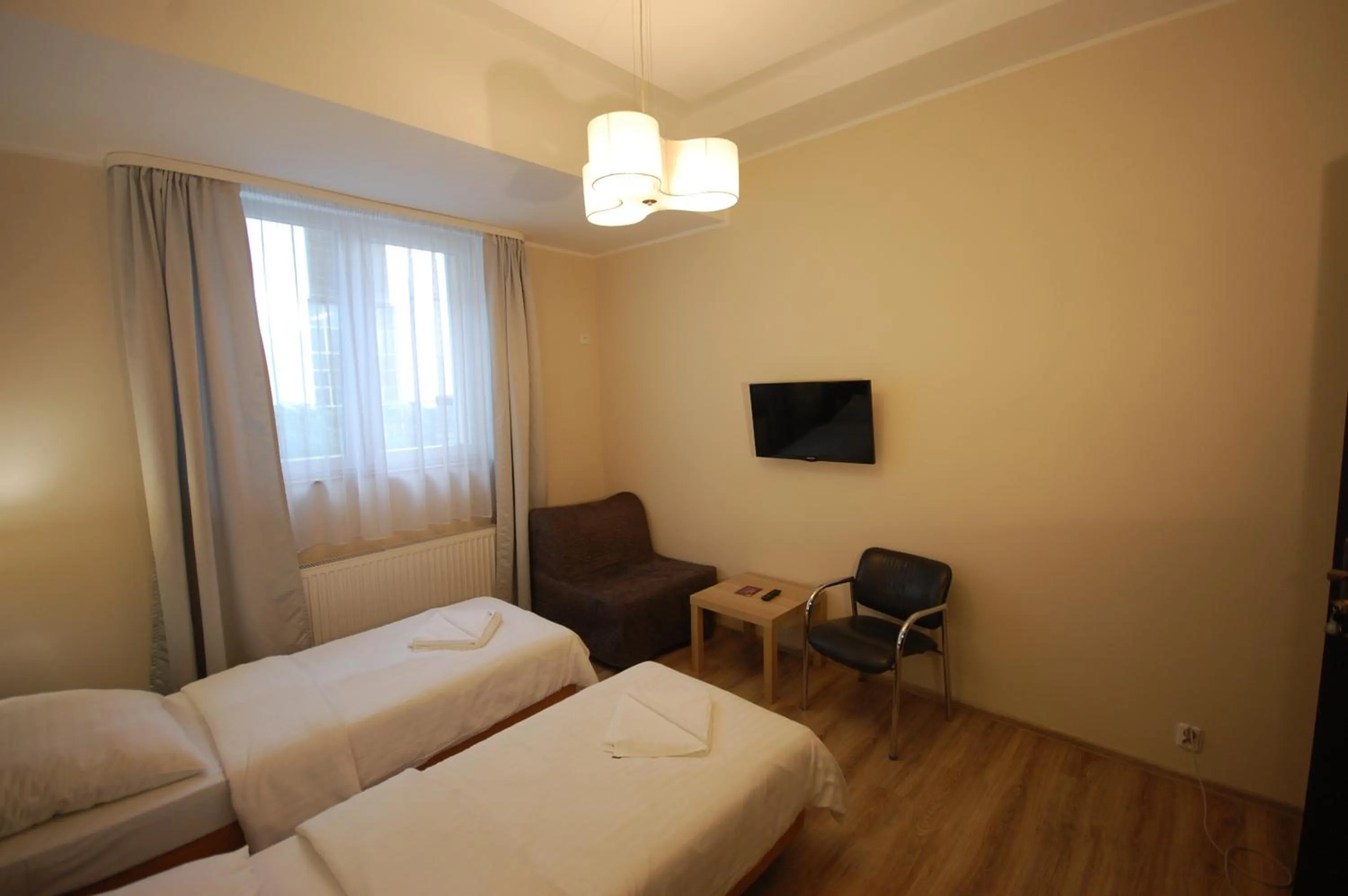 Photo of the whole room, Bed in Hipnotic B&B