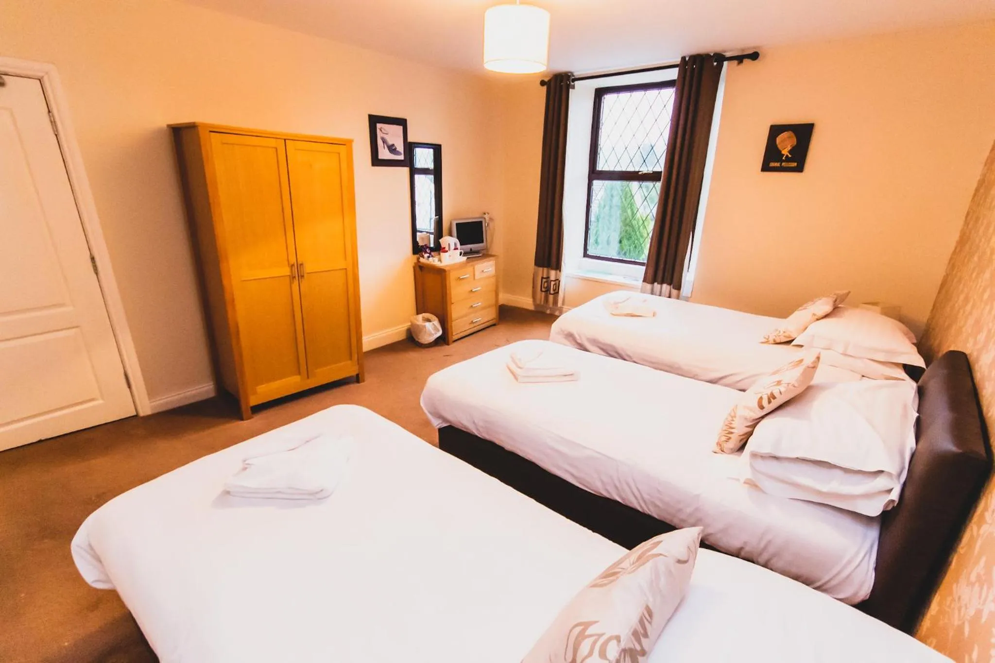 Bed in The Kings Arms