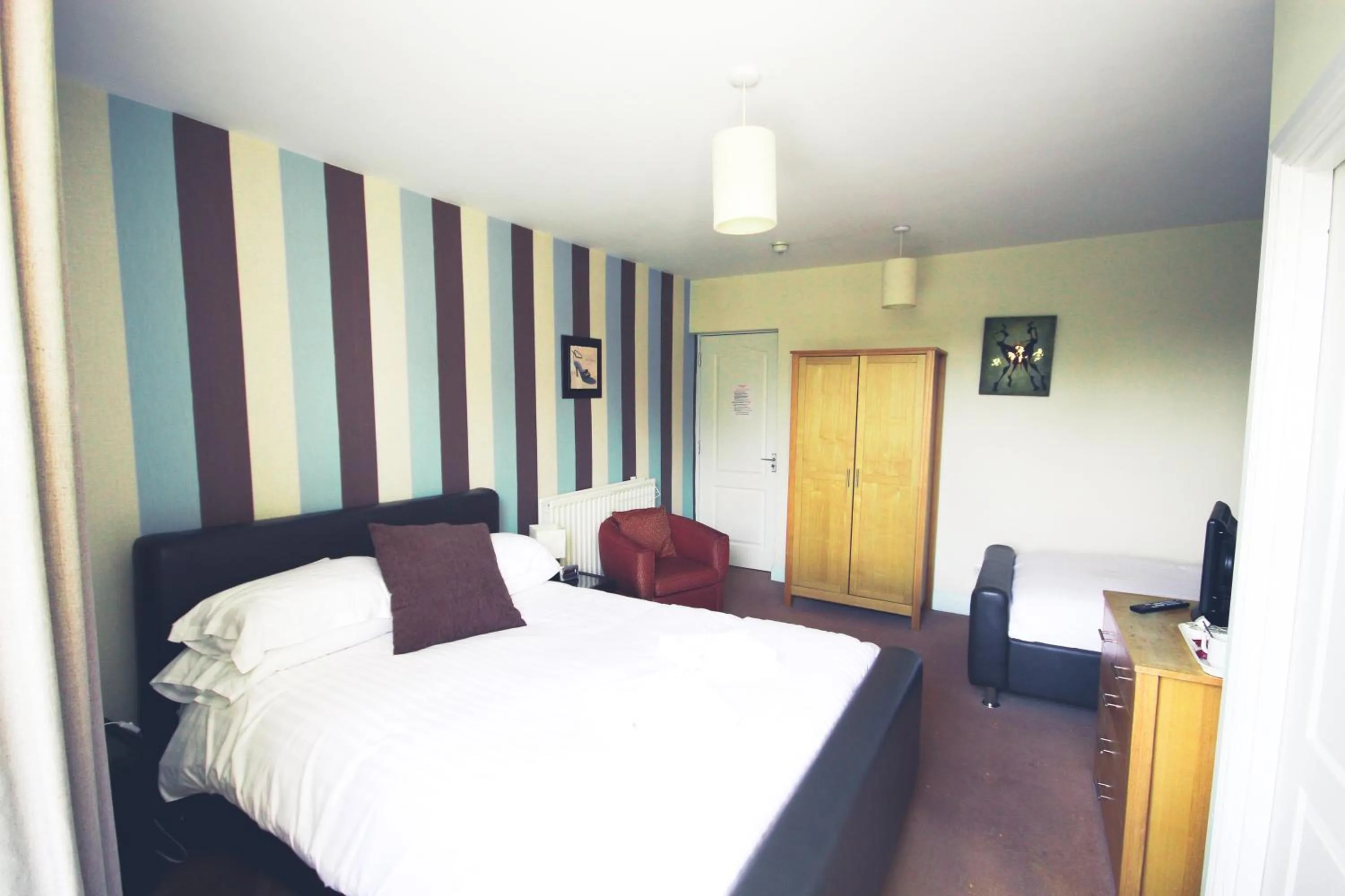 Bed in The Kings Arms