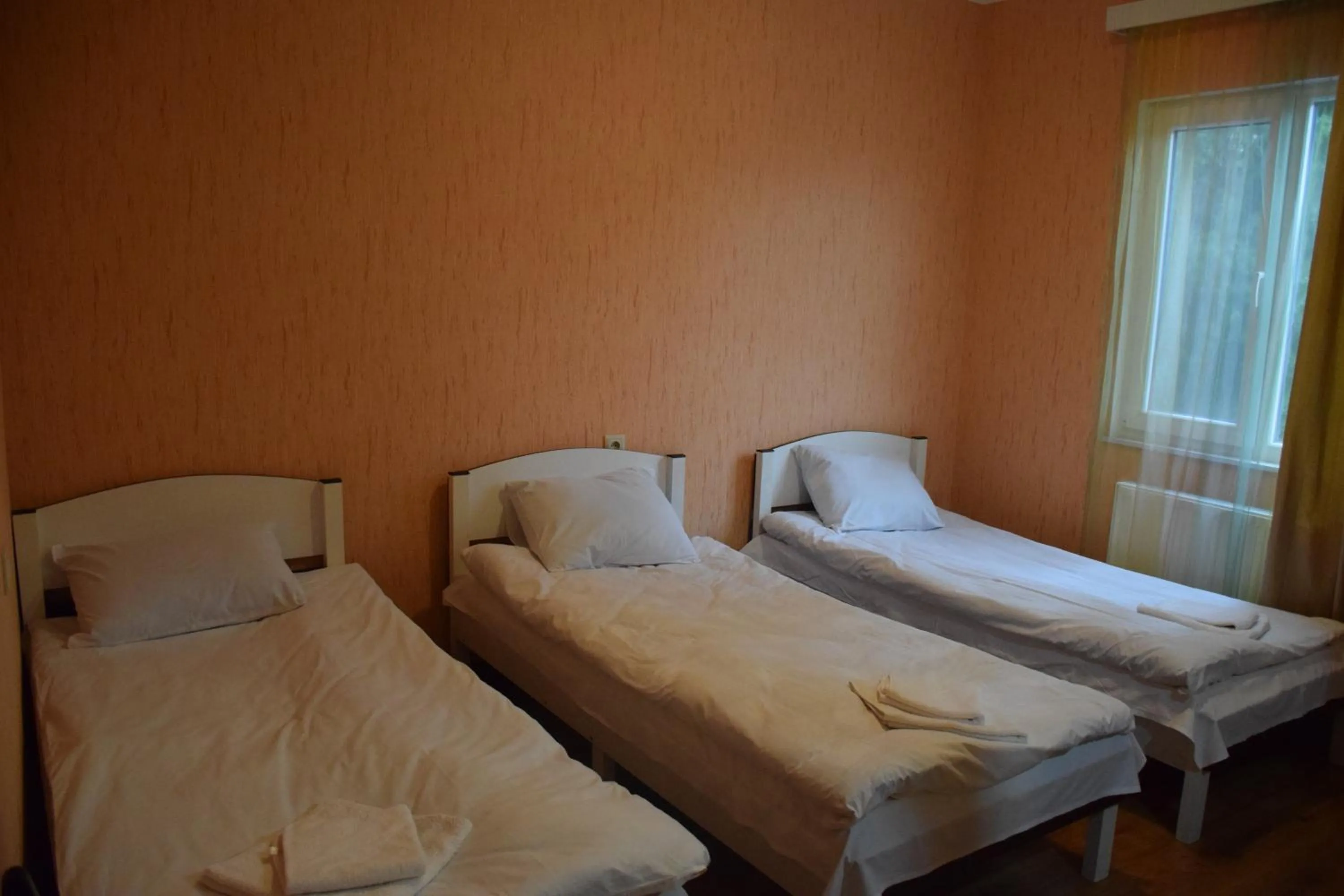 Photo of the whole room, Bed in Crossway Tbilisi Hotel