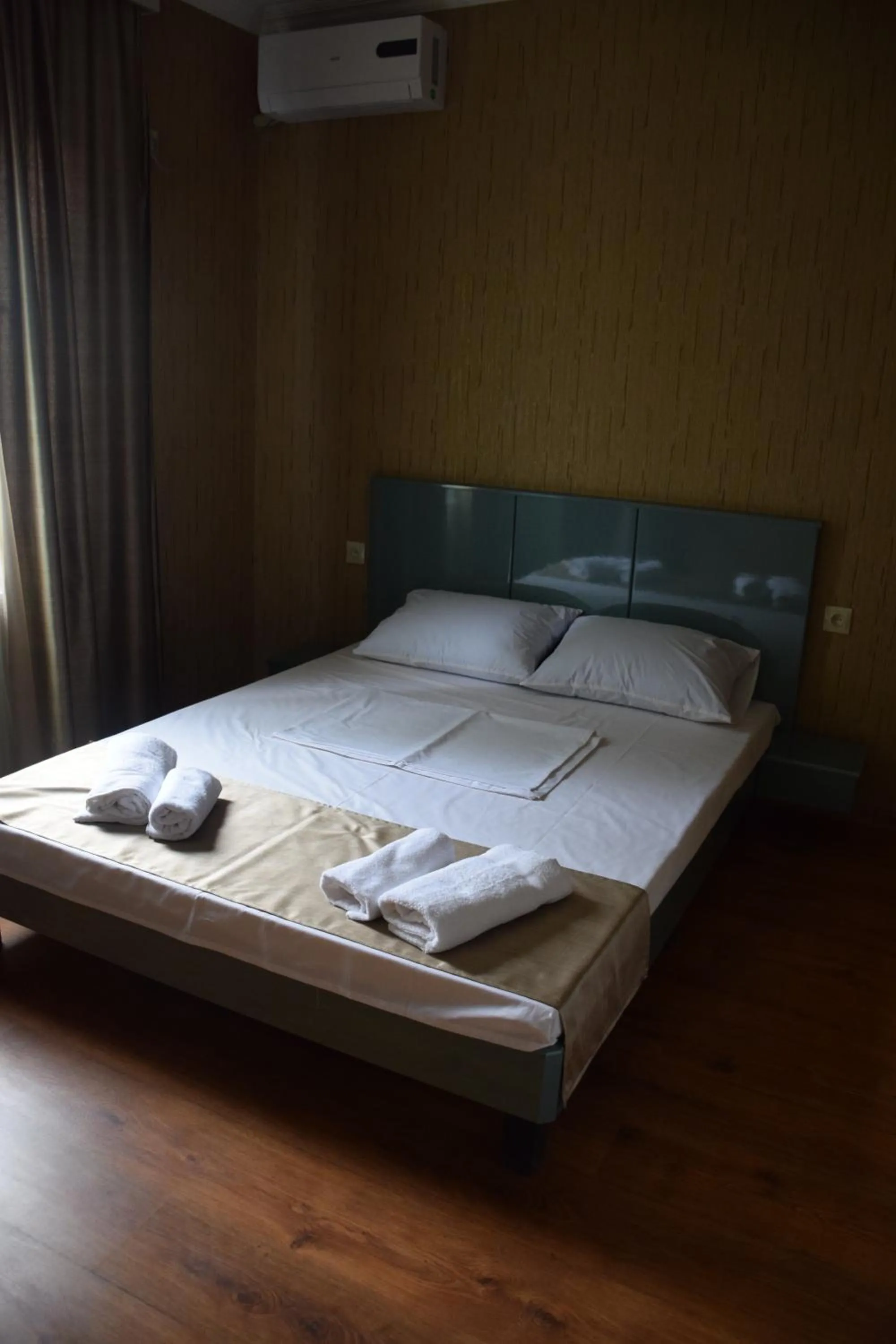 Bedroom, Bed in Crossway Tbilisi Hotel