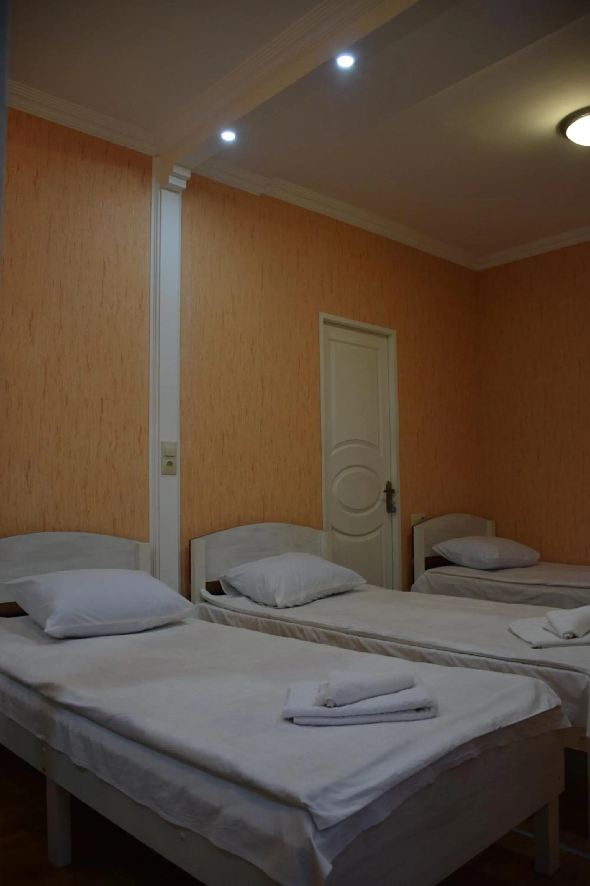 Photo of the whole room, Bed in Crossway Tbilisi Hotel